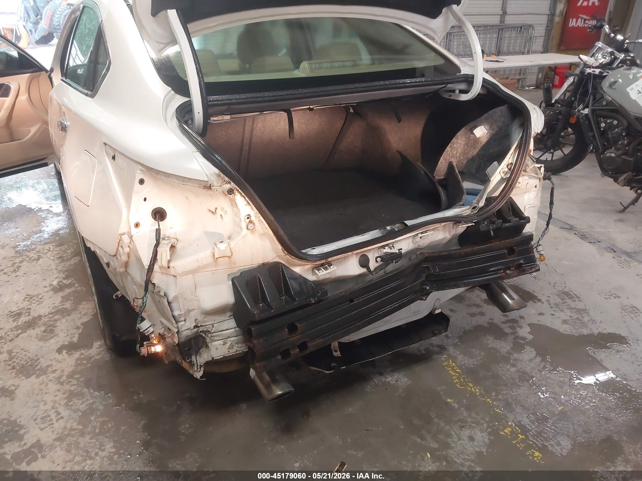 2015 Nissan Altima 2.5 S Белый vin: 1N4AL3AP8FC569815