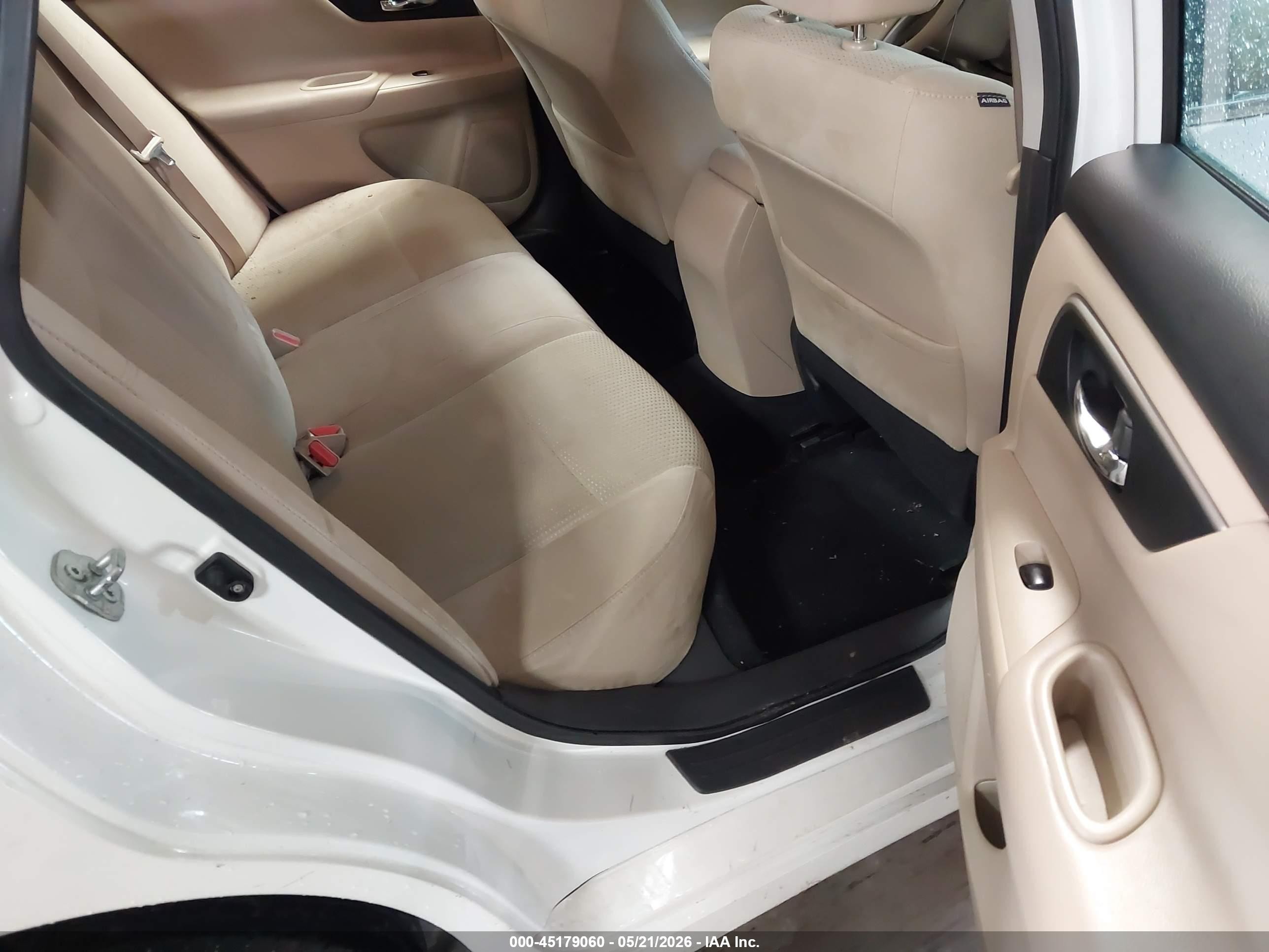 2015 Nissan Altima 2.5 S Белый vin: 1N4AL3AP8FC569815