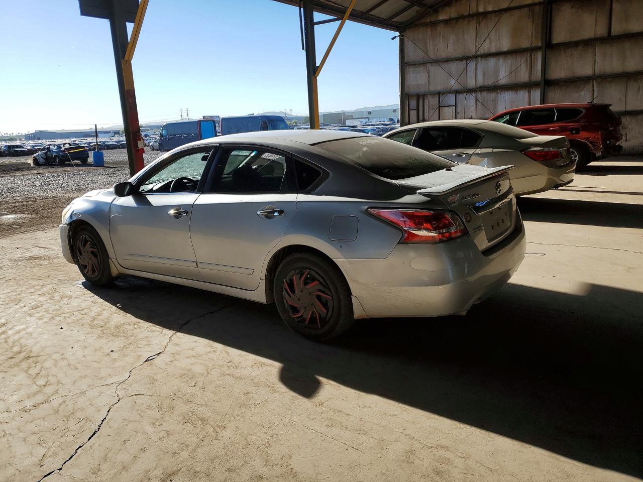 2015 Nissan Altima 2.5 S Серебряный vin: 1N4AL3AP8FC578076