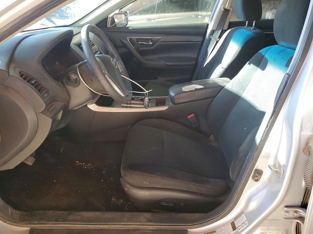 2015 Nissan Altima 2.5 S Серебряный vin: 1N4AL3AP8FC578076