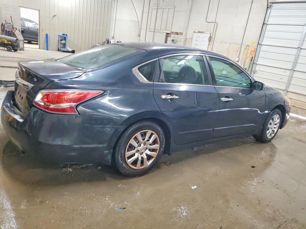 2015 Nissan Altima 2.5 S Gray vin: 1N4AL3AP8FC581253