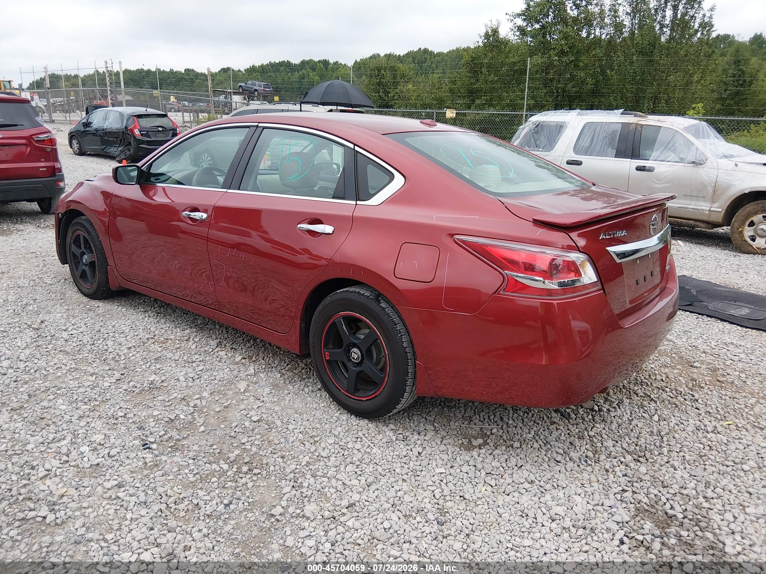 2015 Nissan Altima 2.5 S Red vin: 1N4AL3AP8FC583360