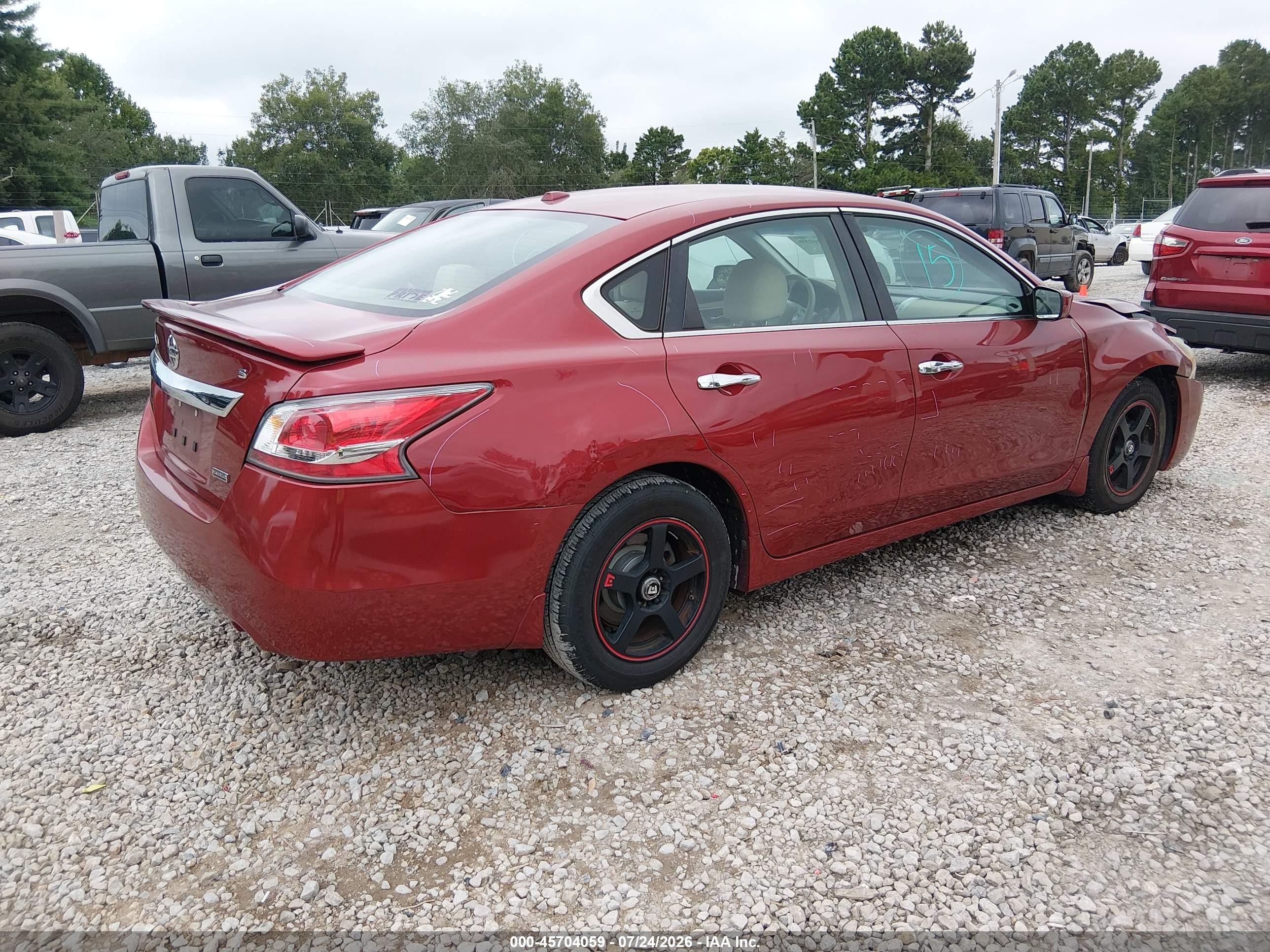 2015 Nissan Altima 2.5 S Red vin: 1N4AL3AP8FC583360