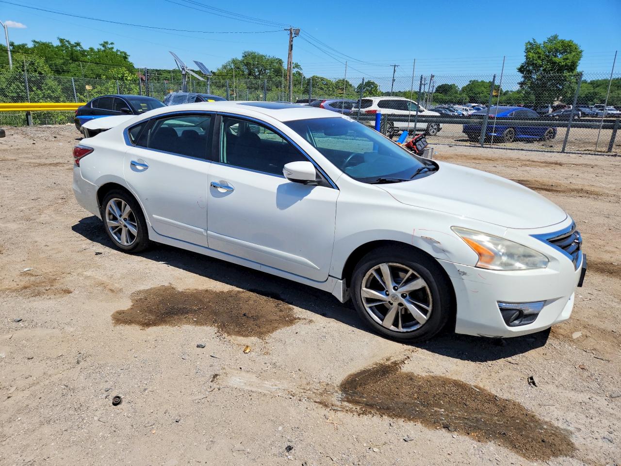 2015 Nissan Altima 2.5 Sv White vin: 1N4AL3AP8FC587005