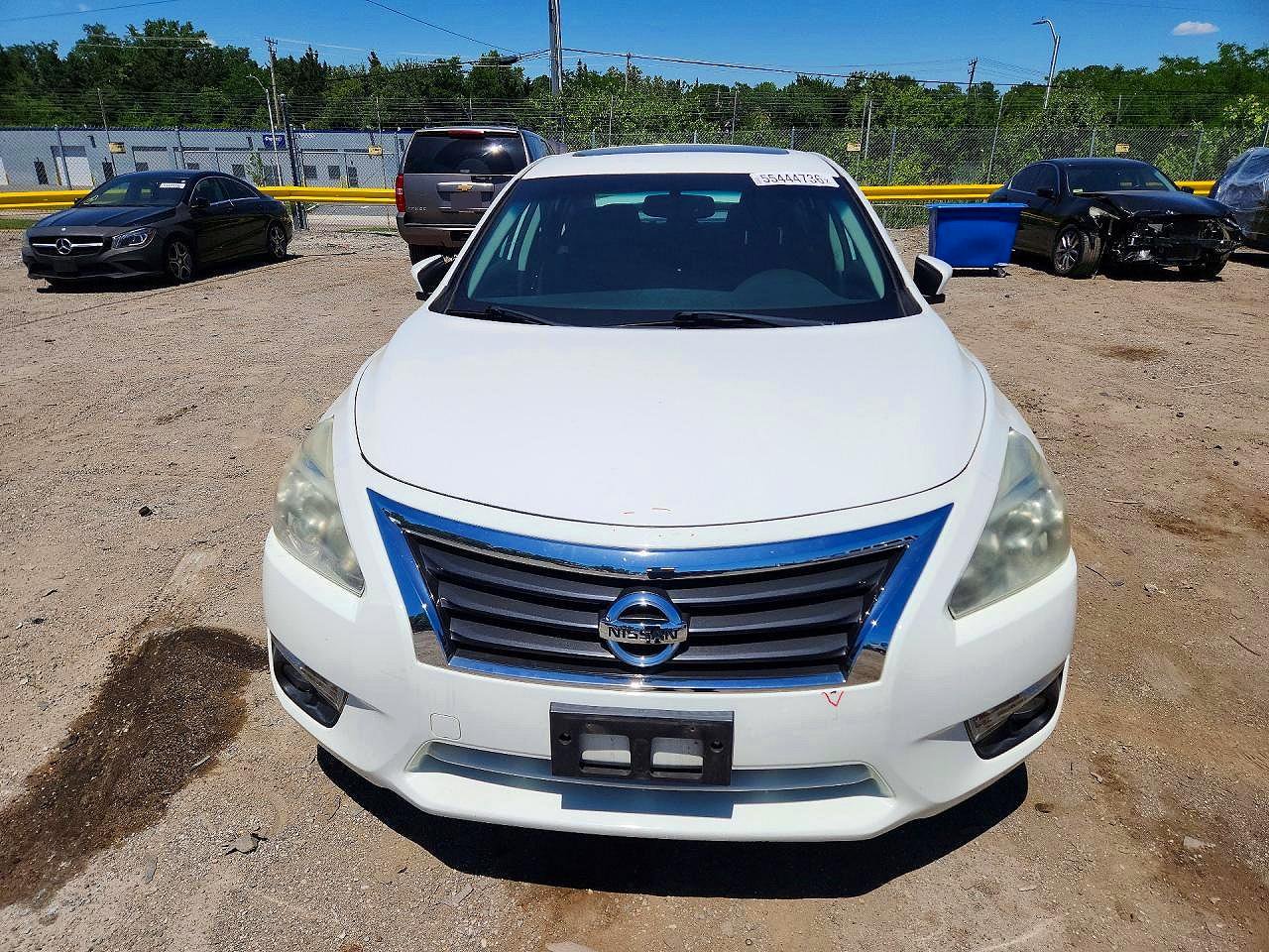 2015 Nissan Altima 2.5 Sv White vin: 1N4AL3AP8FC587005