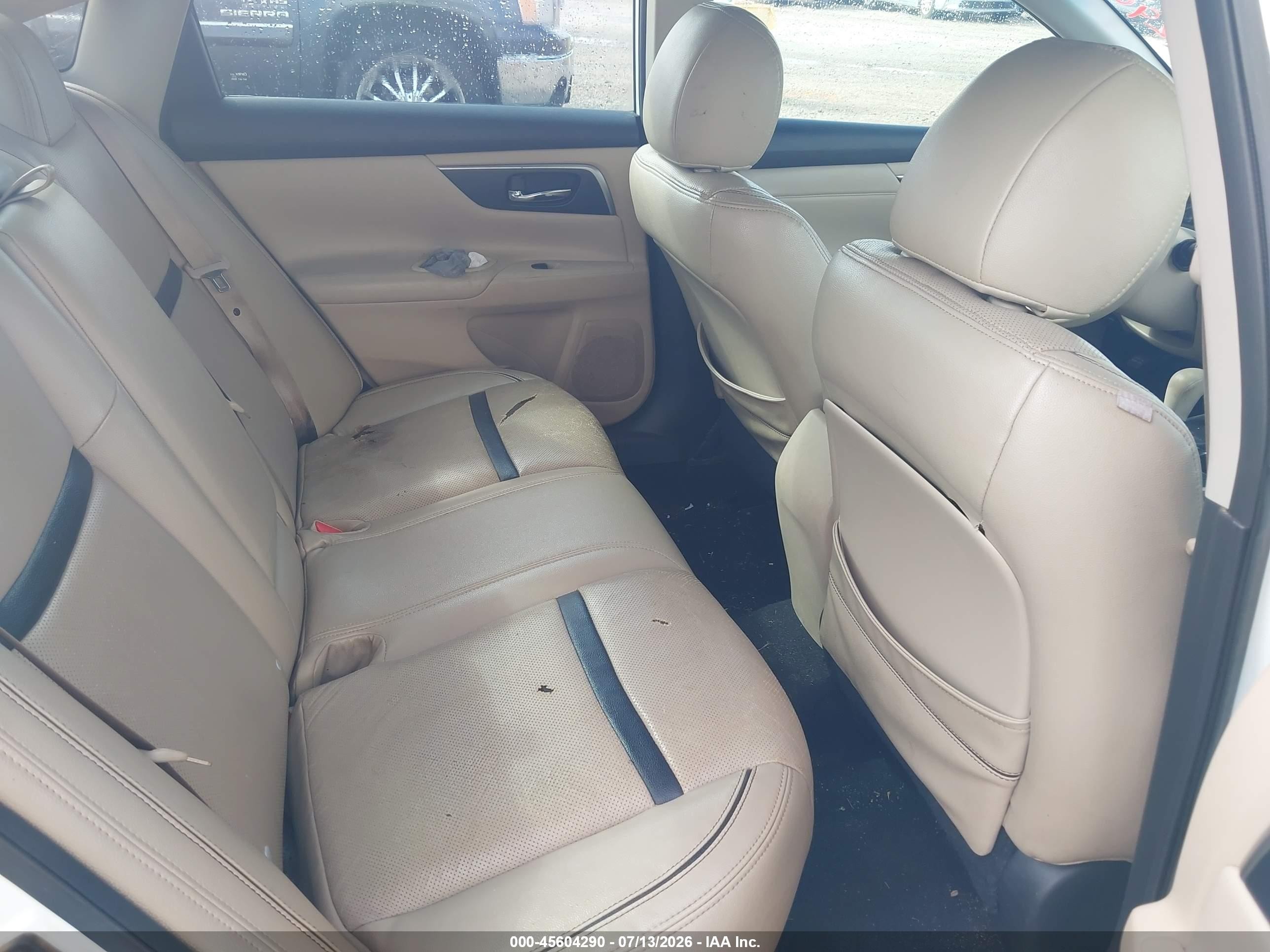 2015 Nissan Altima 2.5 S White vin: 1N4AL3AP8FC592172