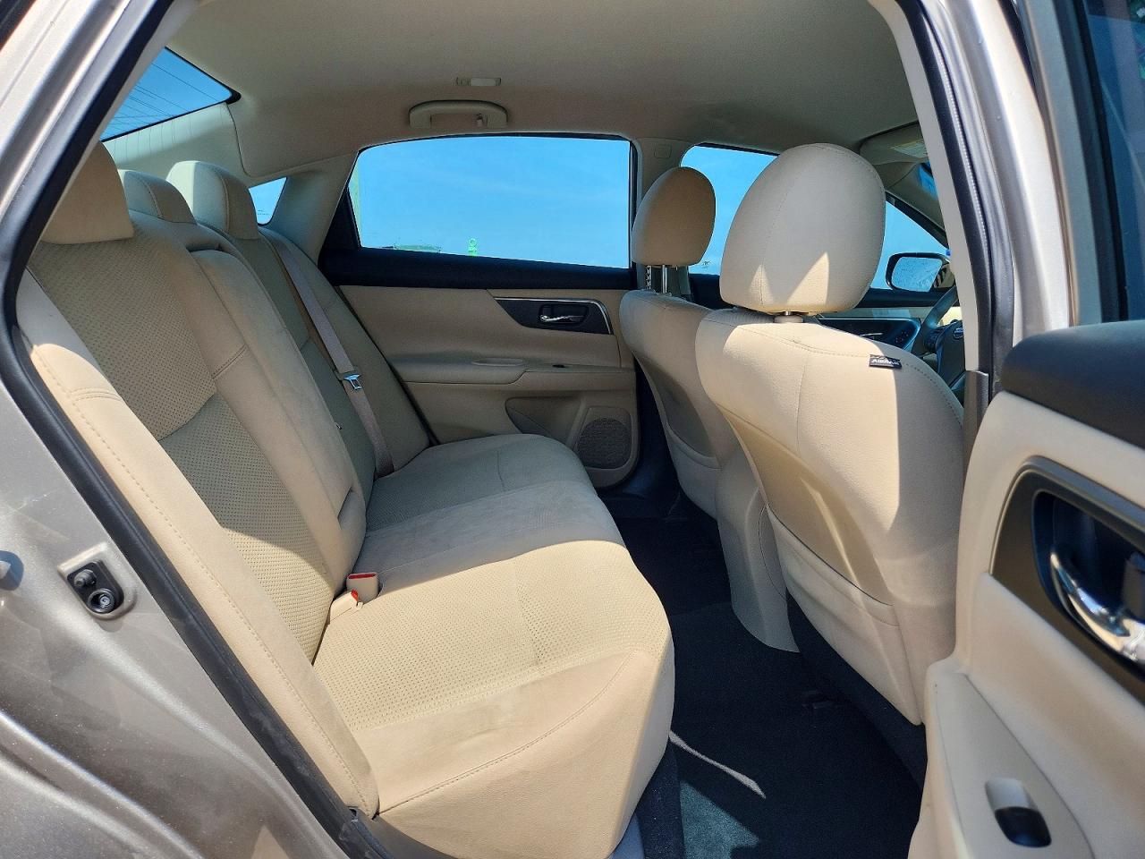 2015 Nissan Altima 2.5 S Silver vin: 1N4AL3AP8FC593029