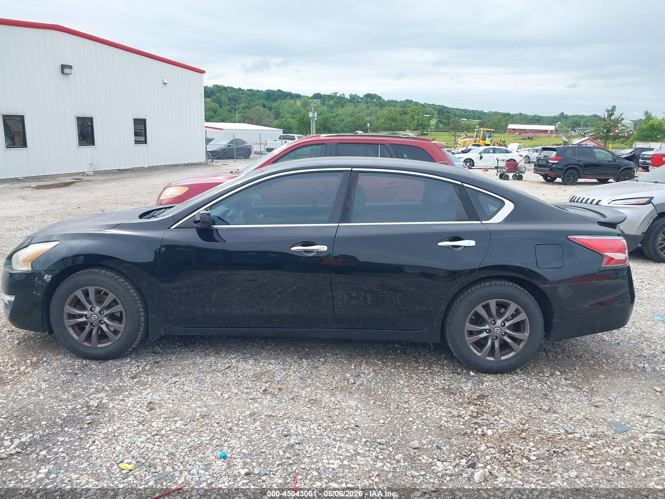 2015 Nissan Altima 2.5 S Черный vin: 1N4AL3AP8FC597081