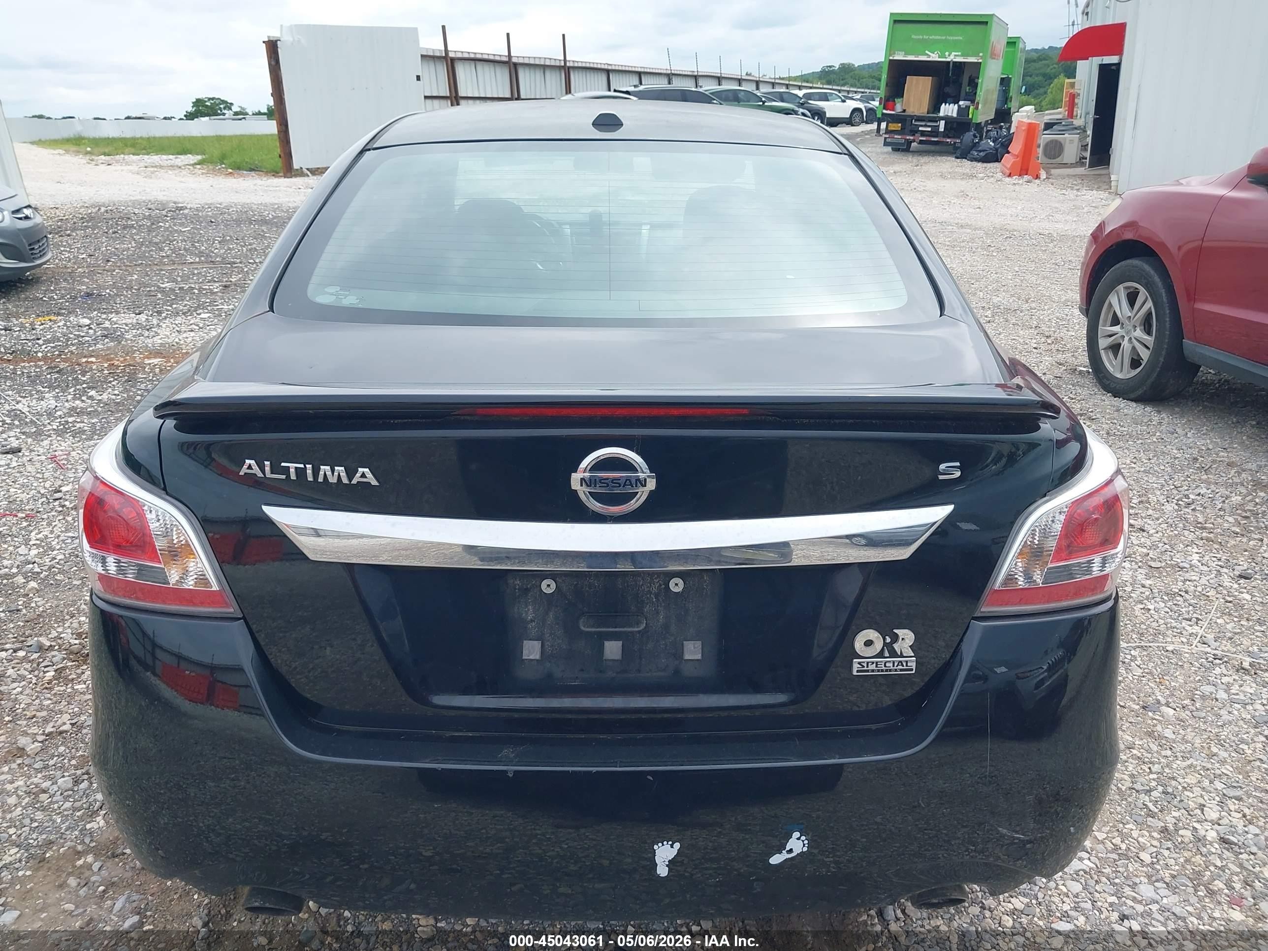 2015 Nissan Altima 2.5 S Черный vin: 1N4AL3AP8FC597081