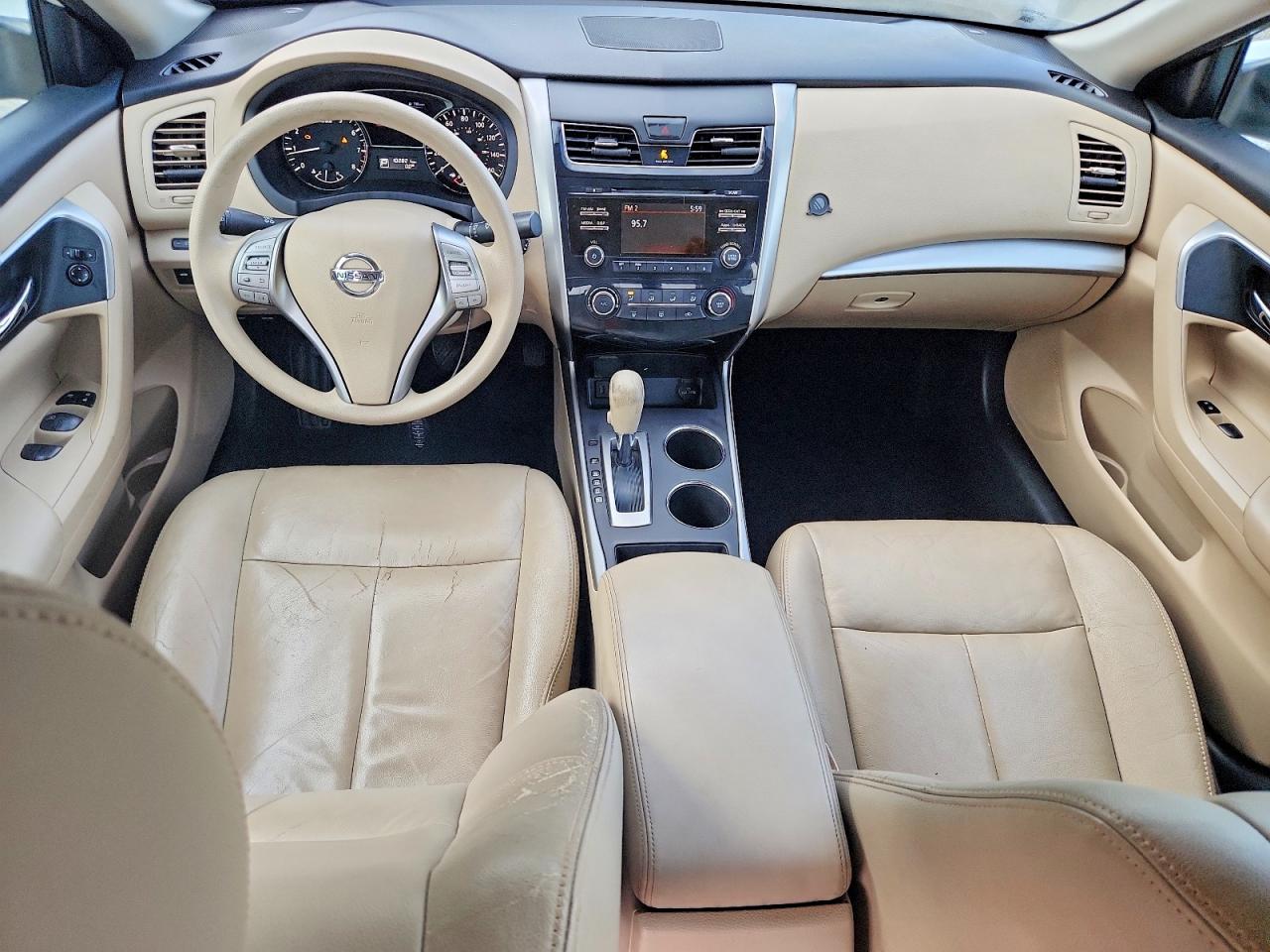 2015 Nissan Altima 2.5 S Белый vin: 1N4AL3AP8FC598330