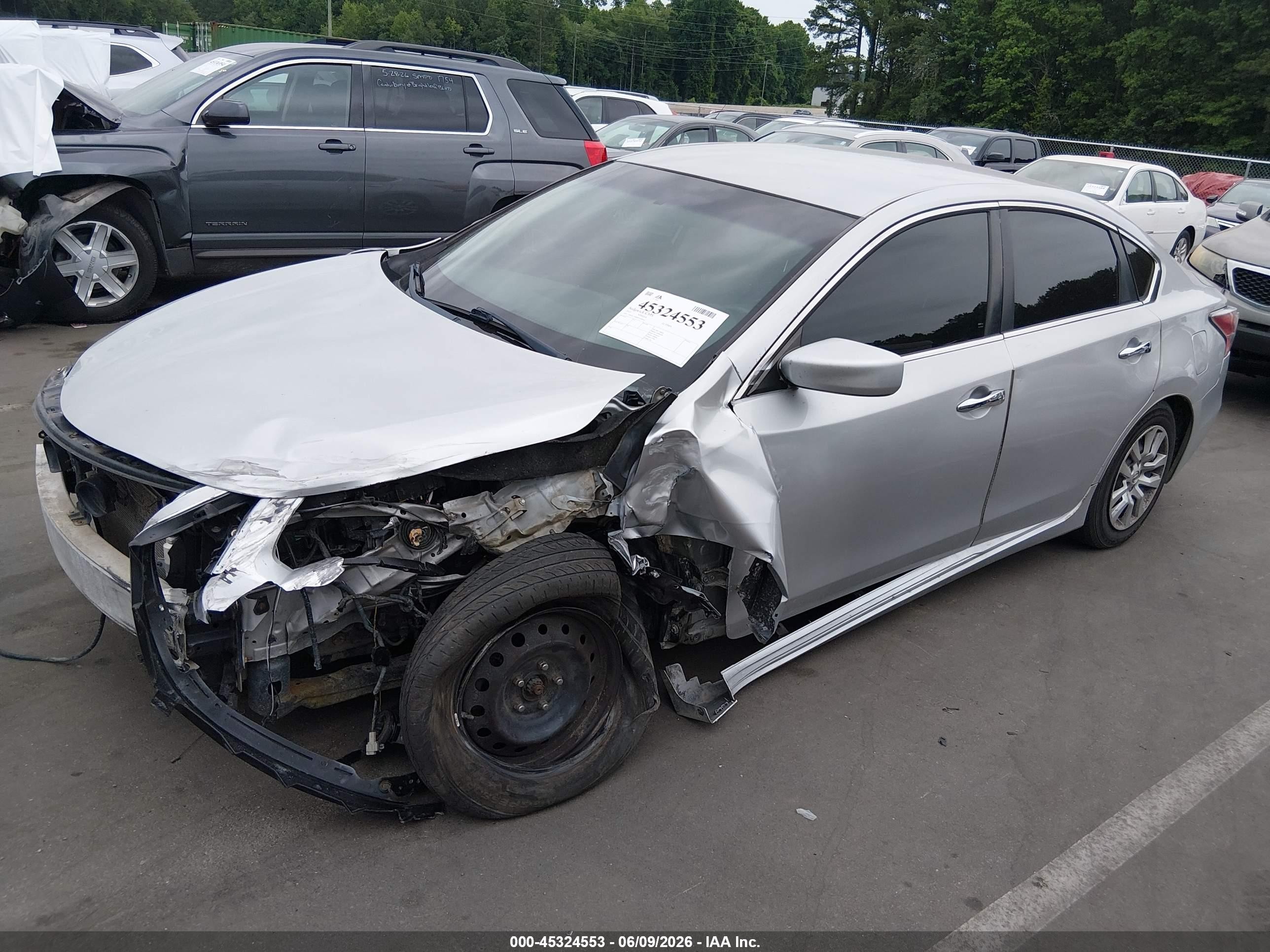 2015 Nissan Altima 2.5 S Silver vin: 1N4AL3AP8FN308365