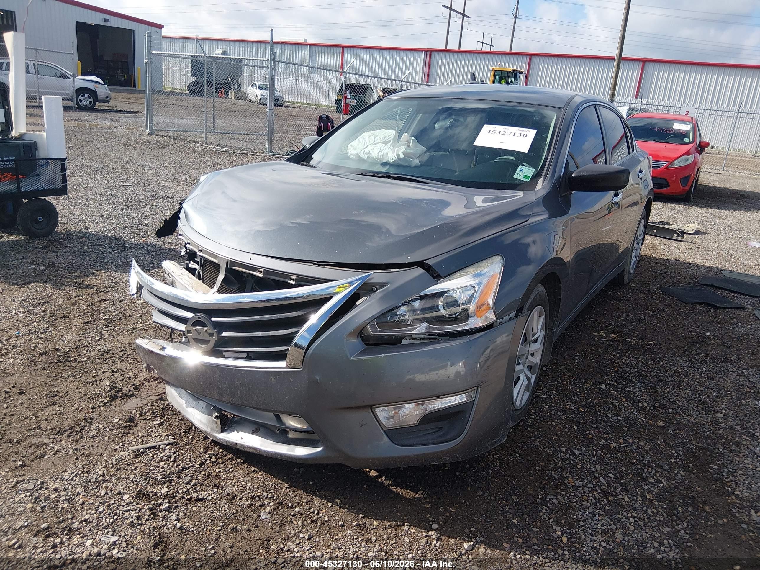 2015 Nissan Altima 2.5 S Silver vin: 1N4AL3AP8FN316515