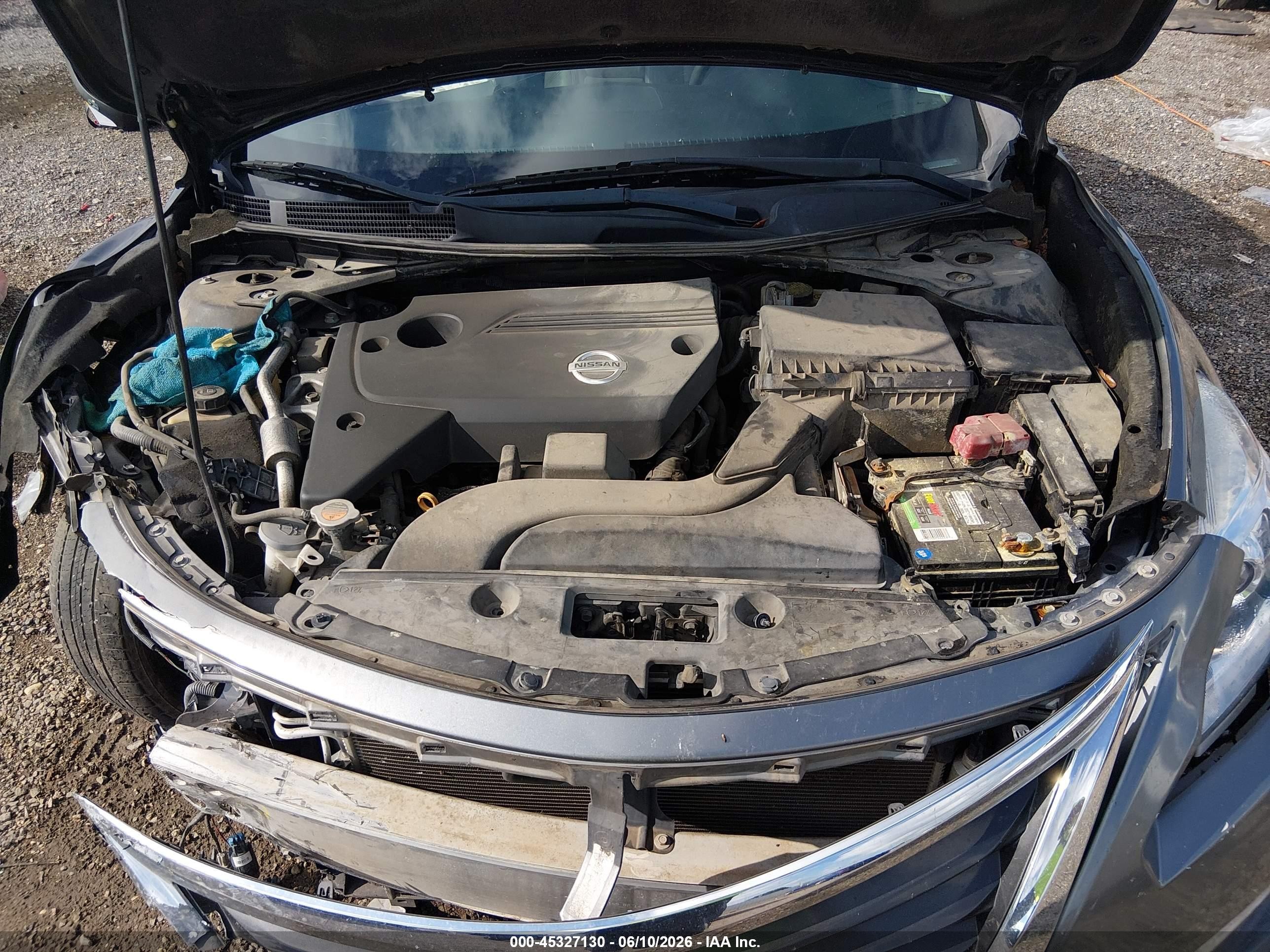 2015 Nissan Altima 2.5 S Silver vin: 1N4AL3AP8FN316515