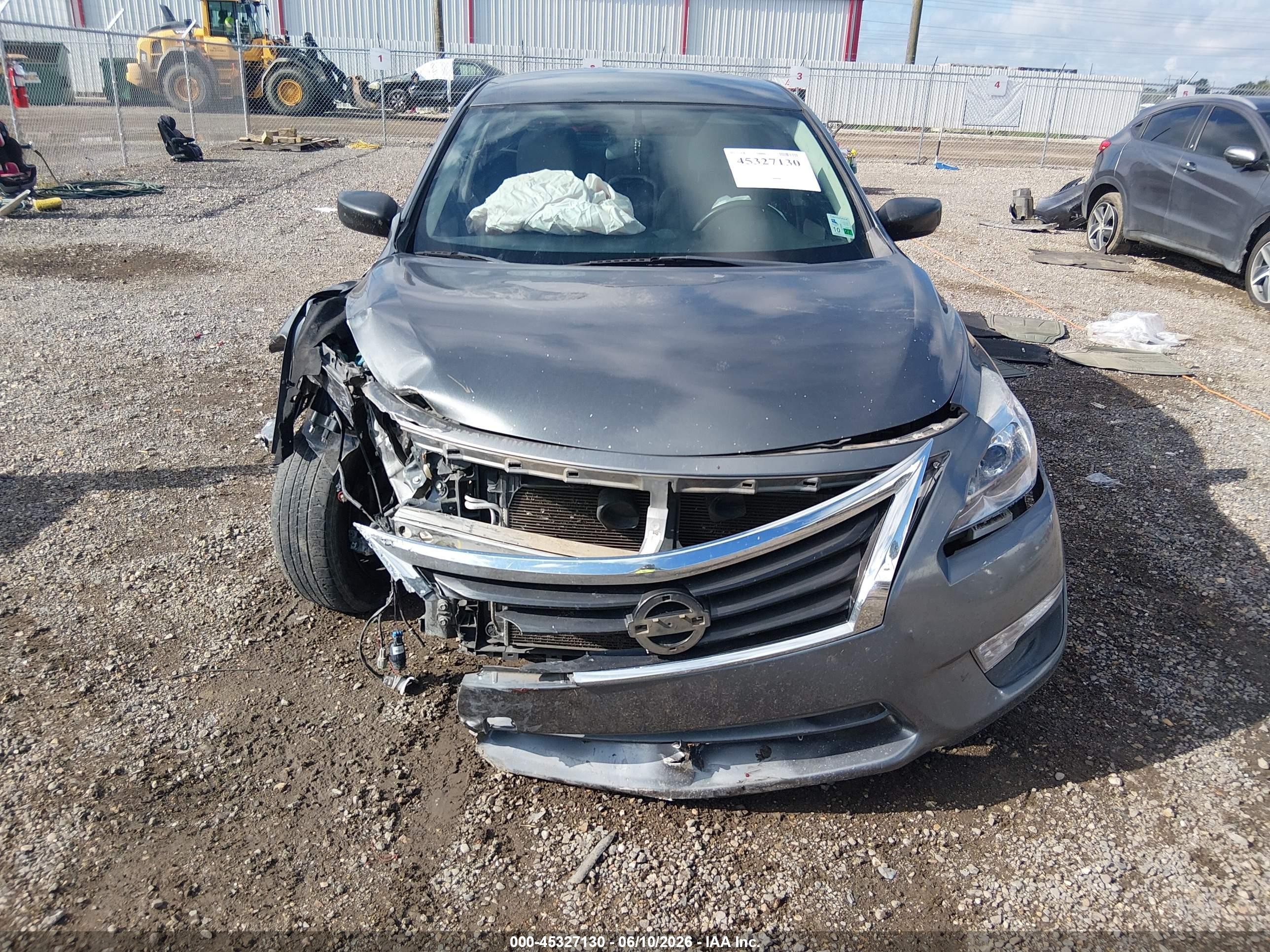 2015 Nissan Altima 2.5 S Silver vin: 1N4AL3AP8FN316515