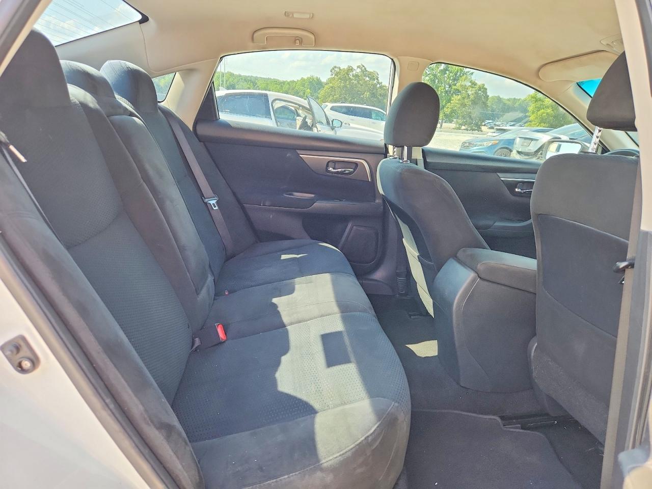 2015 Nissan Altima 2.5 S Белый vin: 1N4AL3AP8FN345478