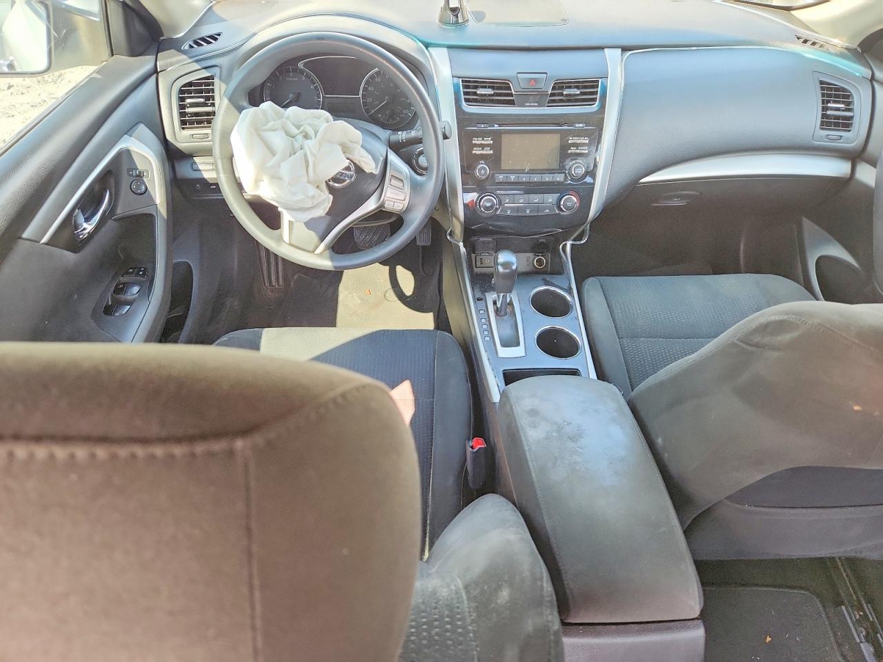 2015 Nissan Altima 2.5 S Белый vin: 1N4AL3AP8FN345478