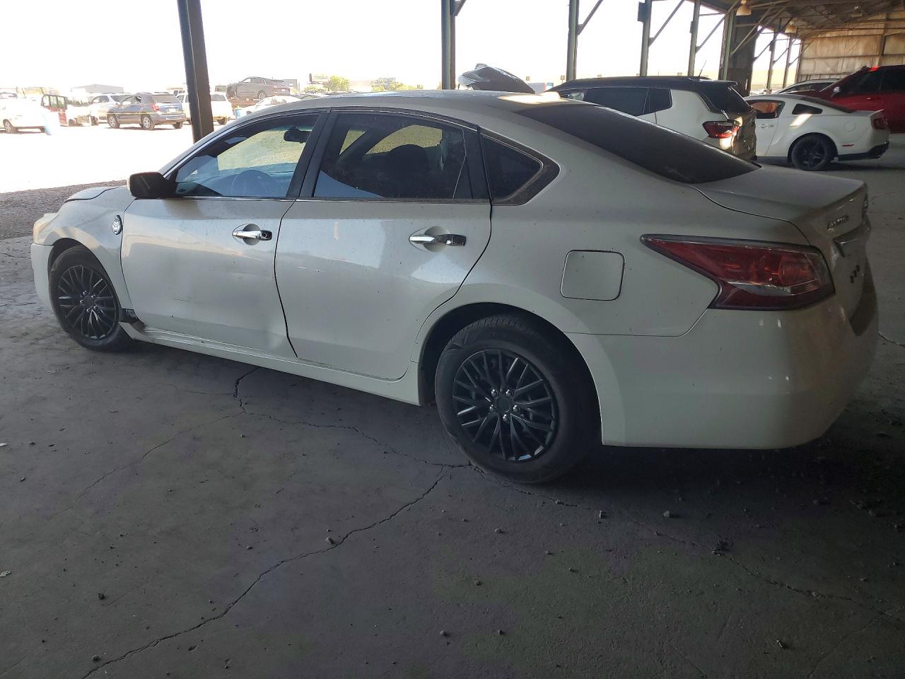 2015 Nissan Altima 2.5 S White vin: 1N4AL3AP8FN346081