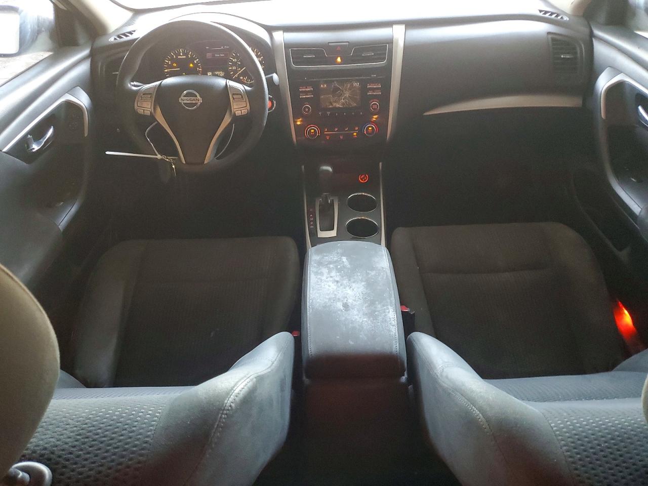 2015 Nissan Altima 2.5 S White vin: 1N4AL3AP8FN346081