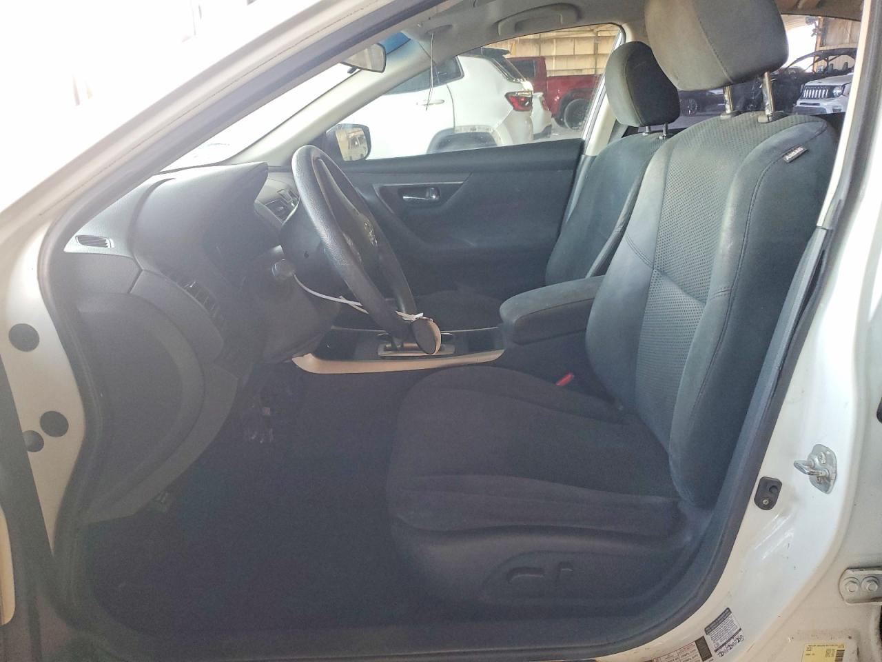 2015 Nissan Altima 2.5 S White vin: 1N4AL3AP8FN346081