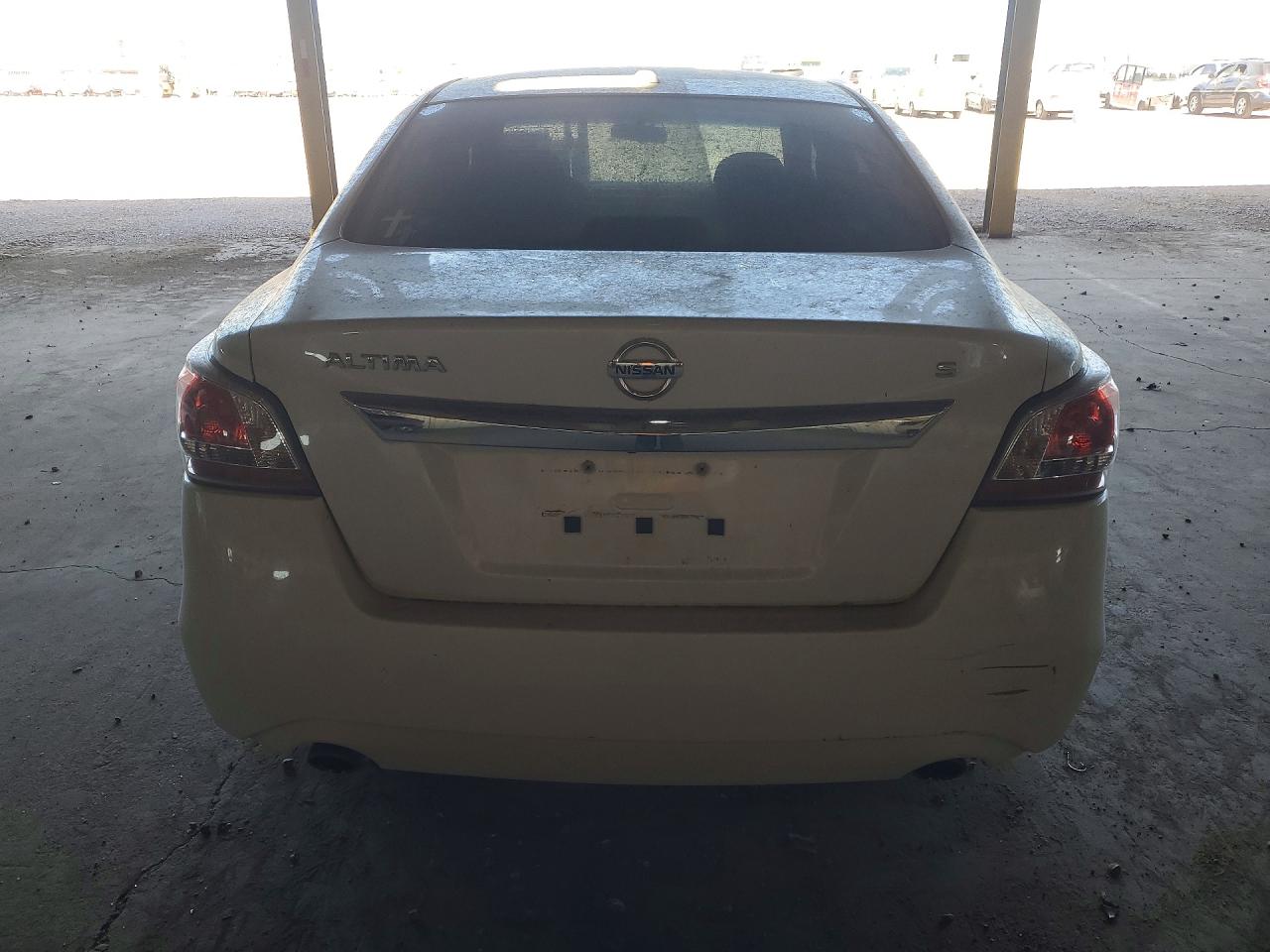 2015 Nissan Altima 2.5 S White vin: 1N4AL3AP8FN346081
