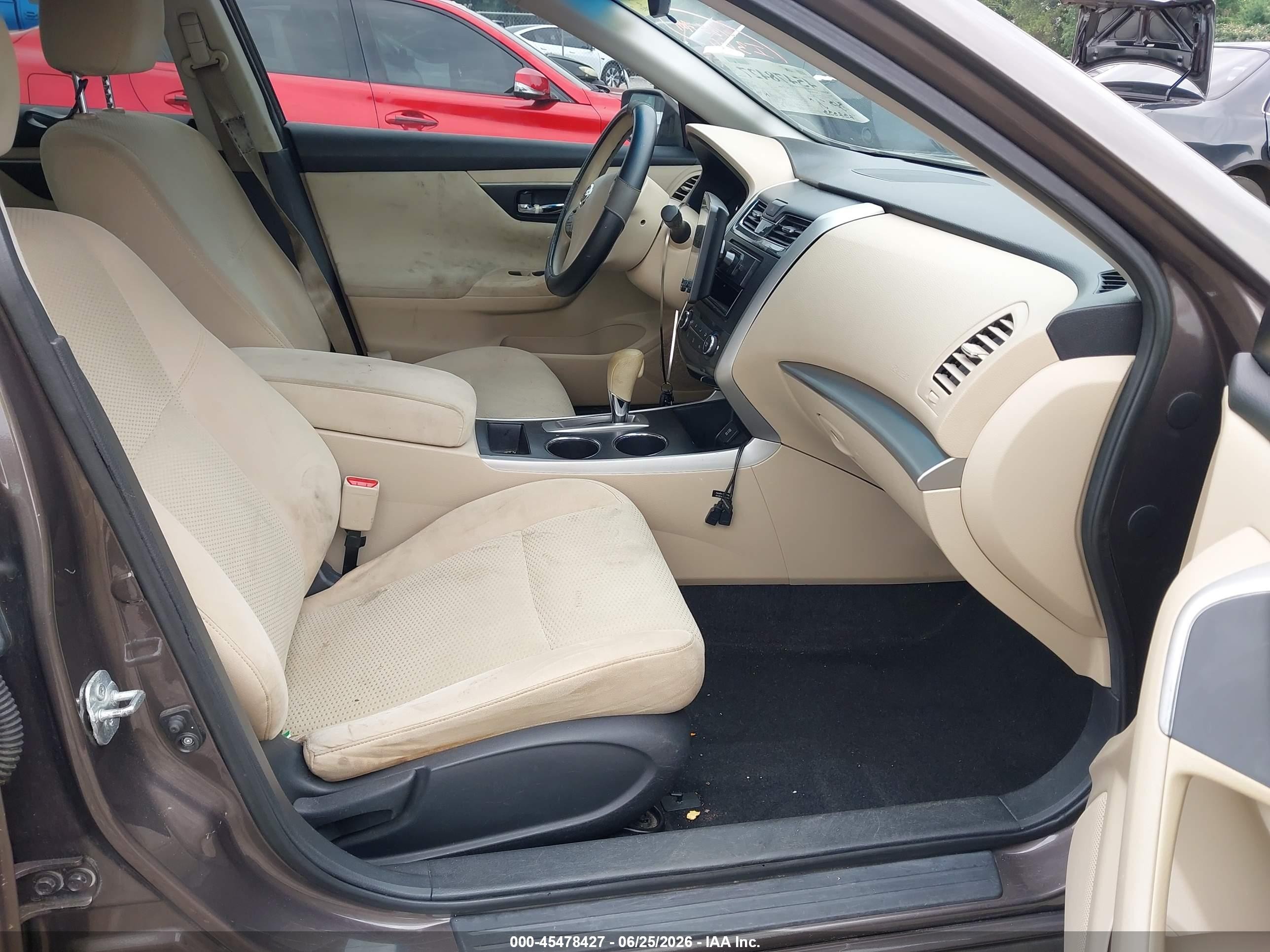 2015 Nissan Altima 2.5 S Brown vin: 1N4AL3AP8FN366718