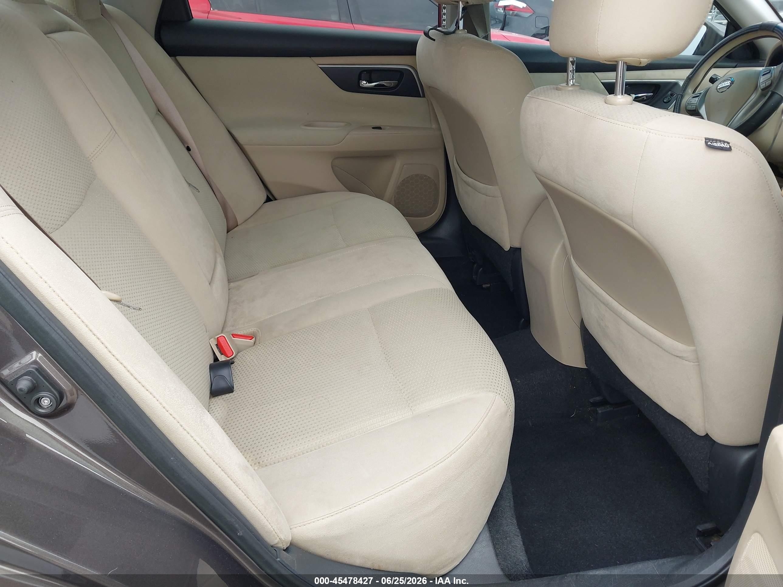 2015 Nissan Altima 2.5 S Brown vin: 1N4AL3AP8FN366718
