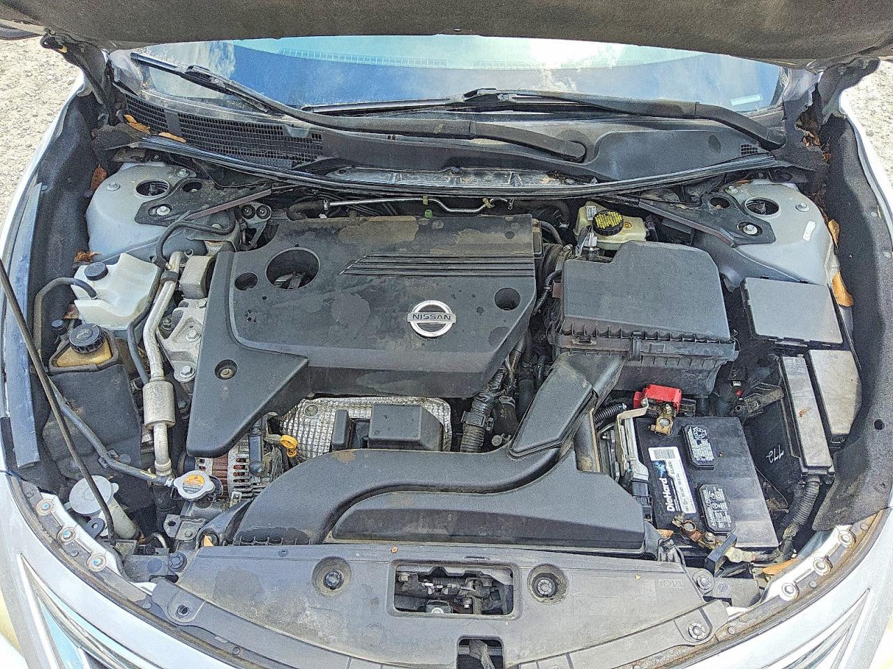 2015 Nissan Altima 2.5 S Silver vin: 1N4AL3AP8FN368646