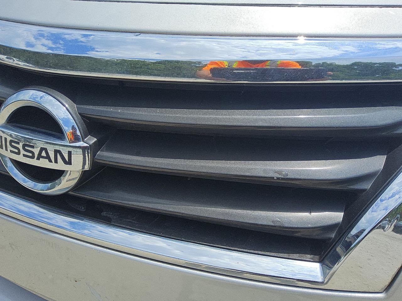 2015 Nissan Altima 2.5 S Silver vin: 1N4AL3AP8FN368646 Damage: Grille, Multiple Scratches Heavy, 2