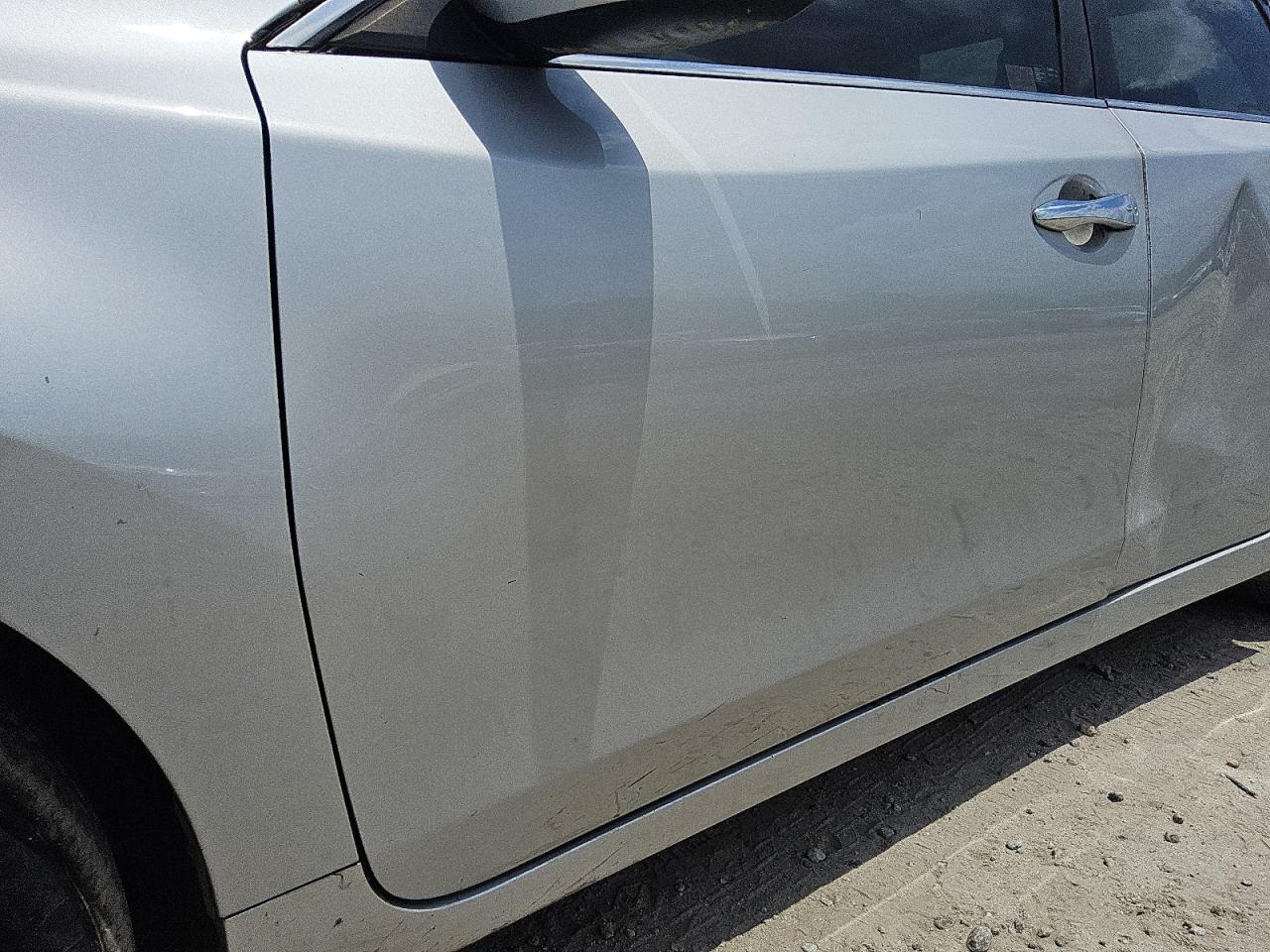 2015 Nissan Altima 2.5 S Silver vin: 1N4AL3AP8FN368646 Damage: Left Front Door, Multiple Scratches Heavy, 3