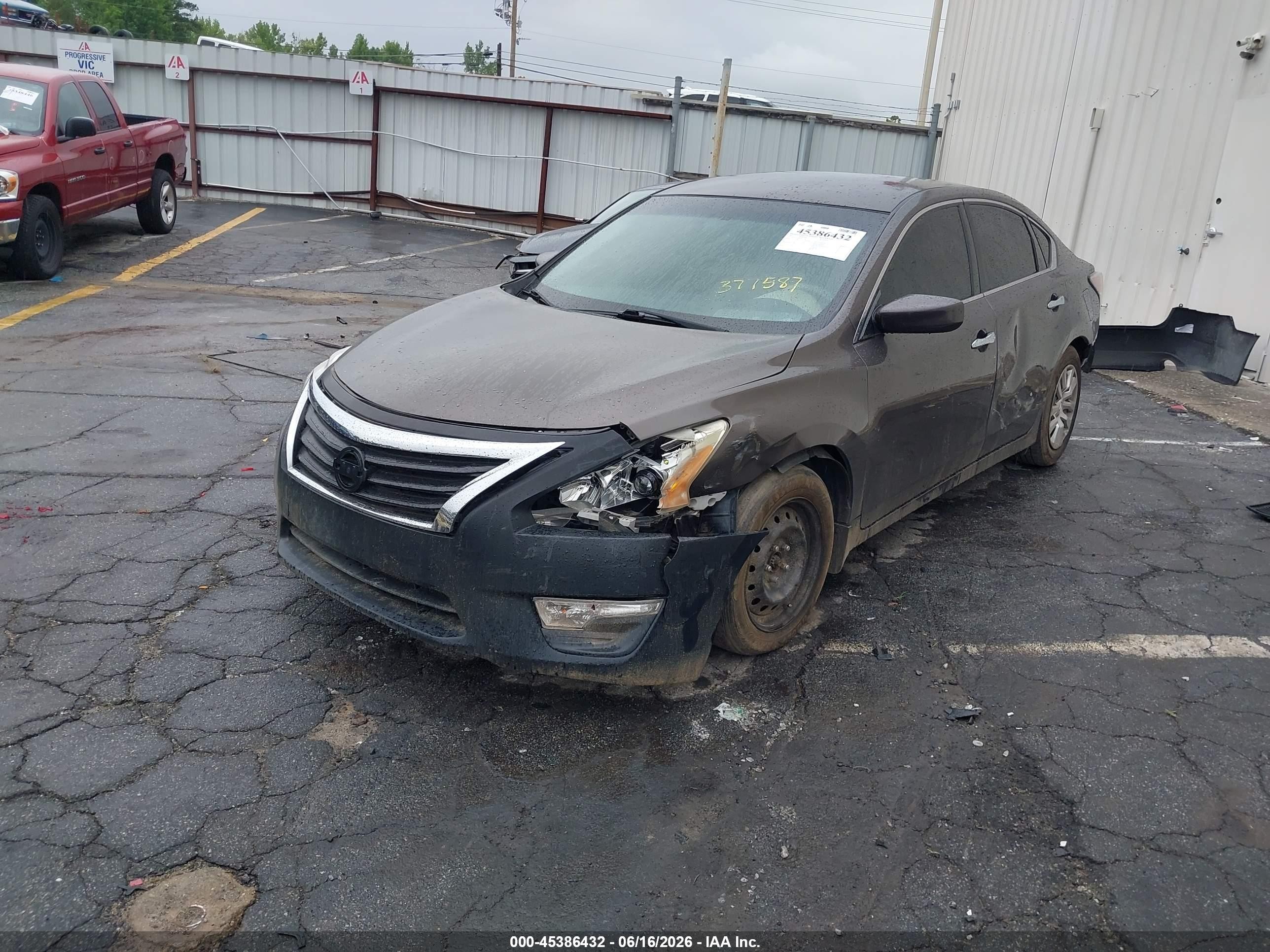 2015 Nissan Altima 2.5 S Коричневый vin: 1N4AL3AP8FN377587