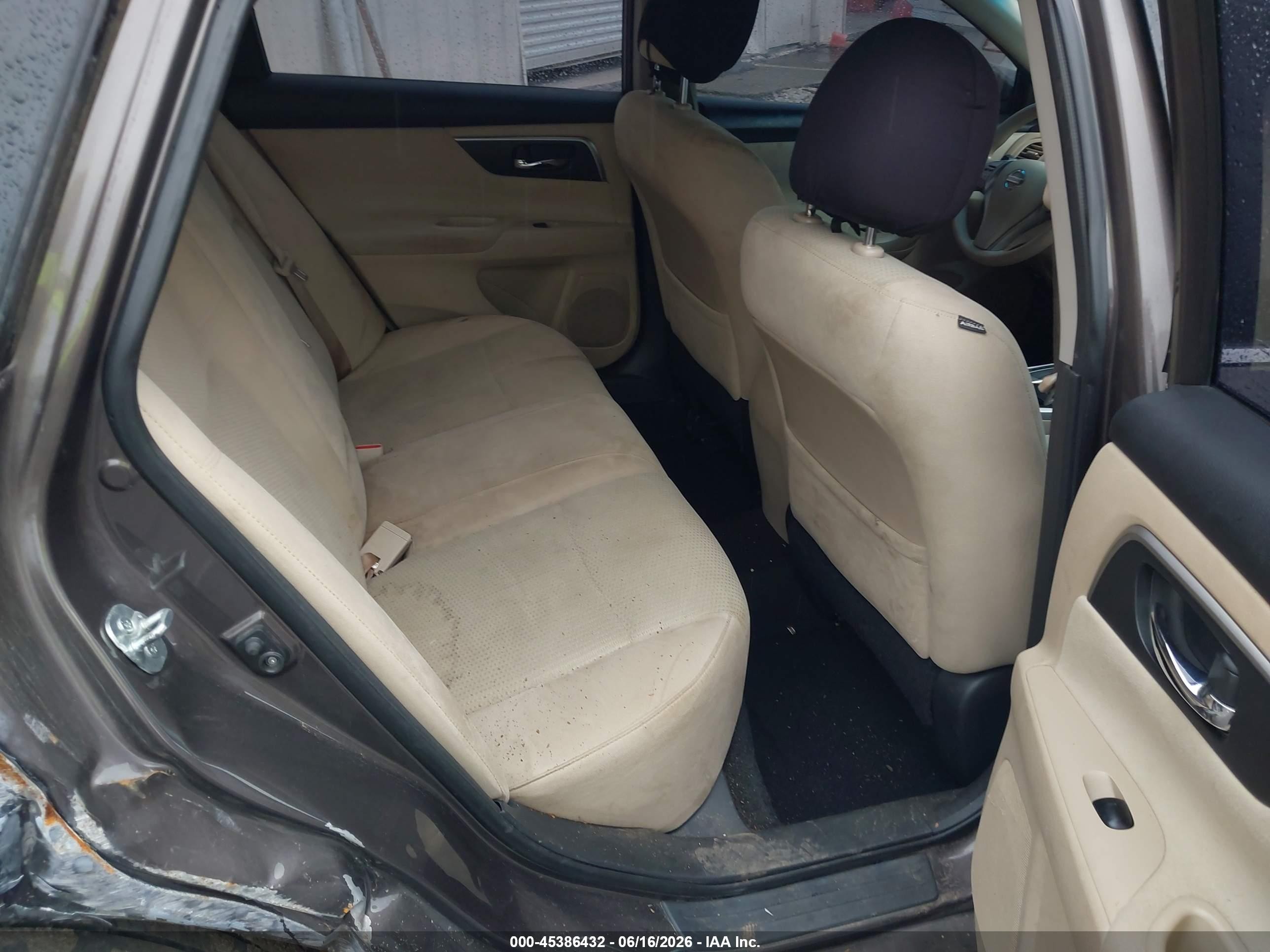 2015 Nissan Altima 2.5 S Коричневый vin: 1N4AL3AP8FN377587