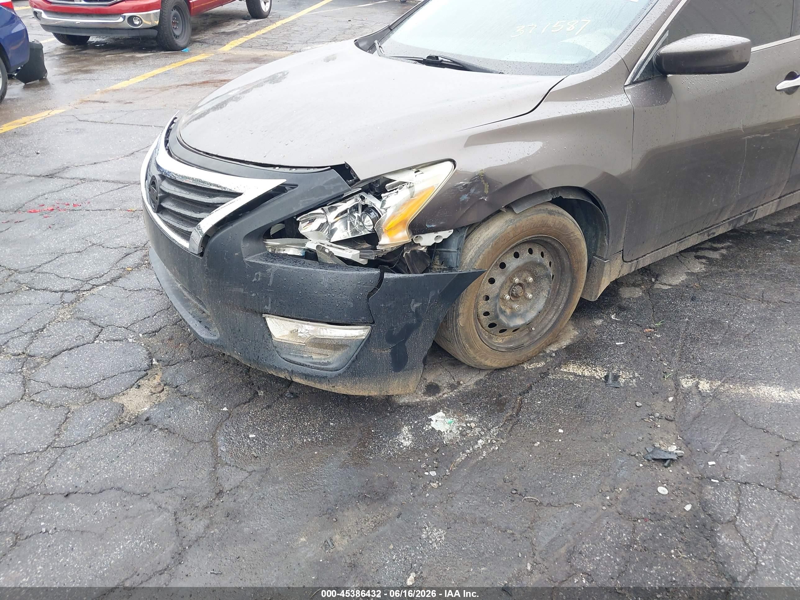2015 Nissan Altima 2.5 S Коричневый vin: 1N4AL3AP8FN377587