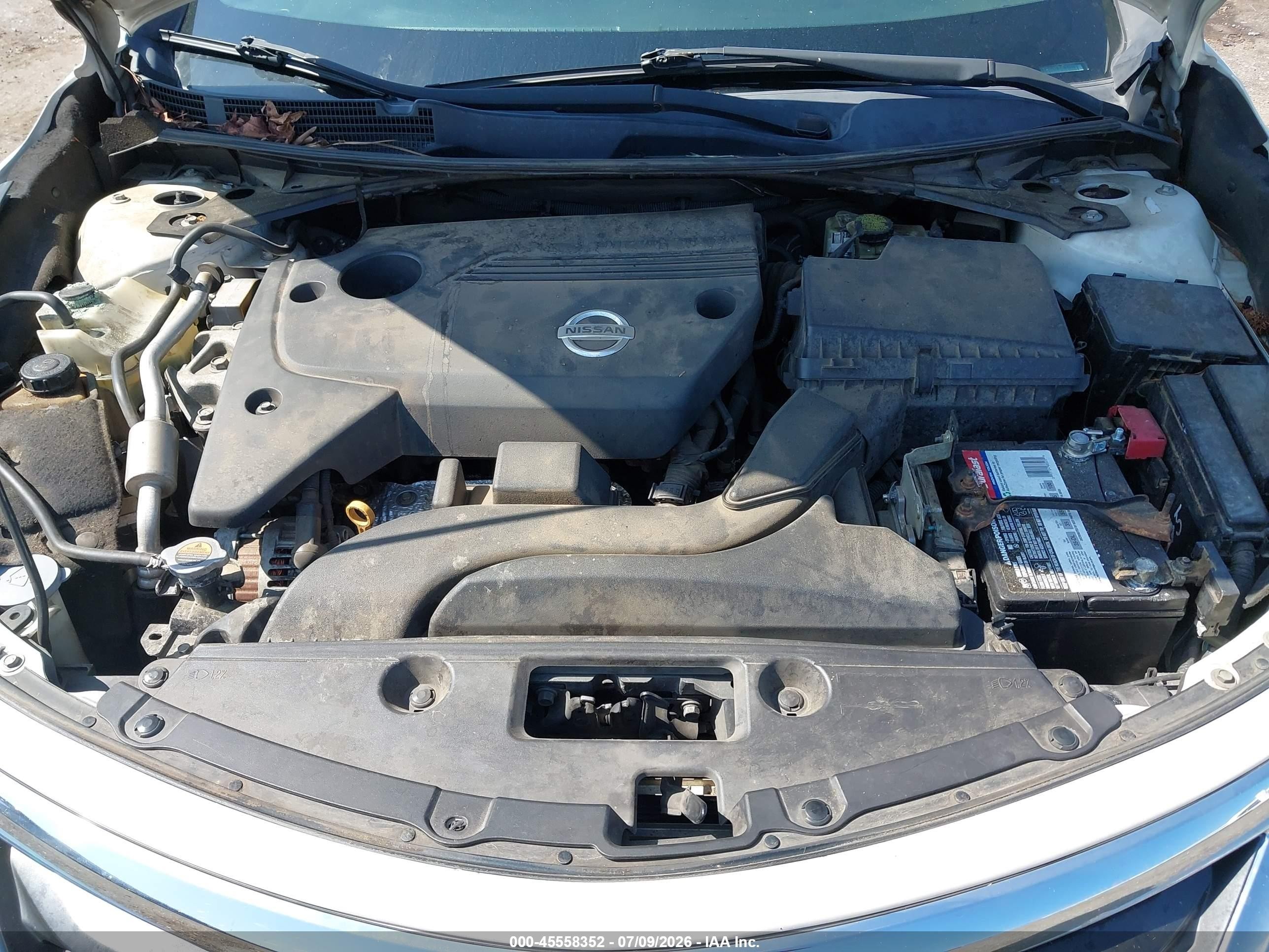 2015 Nissan Altima 2.5/2.5 S/2.5 Sl/2.5 Sv White vin: 1N4AL3AP8FN379923