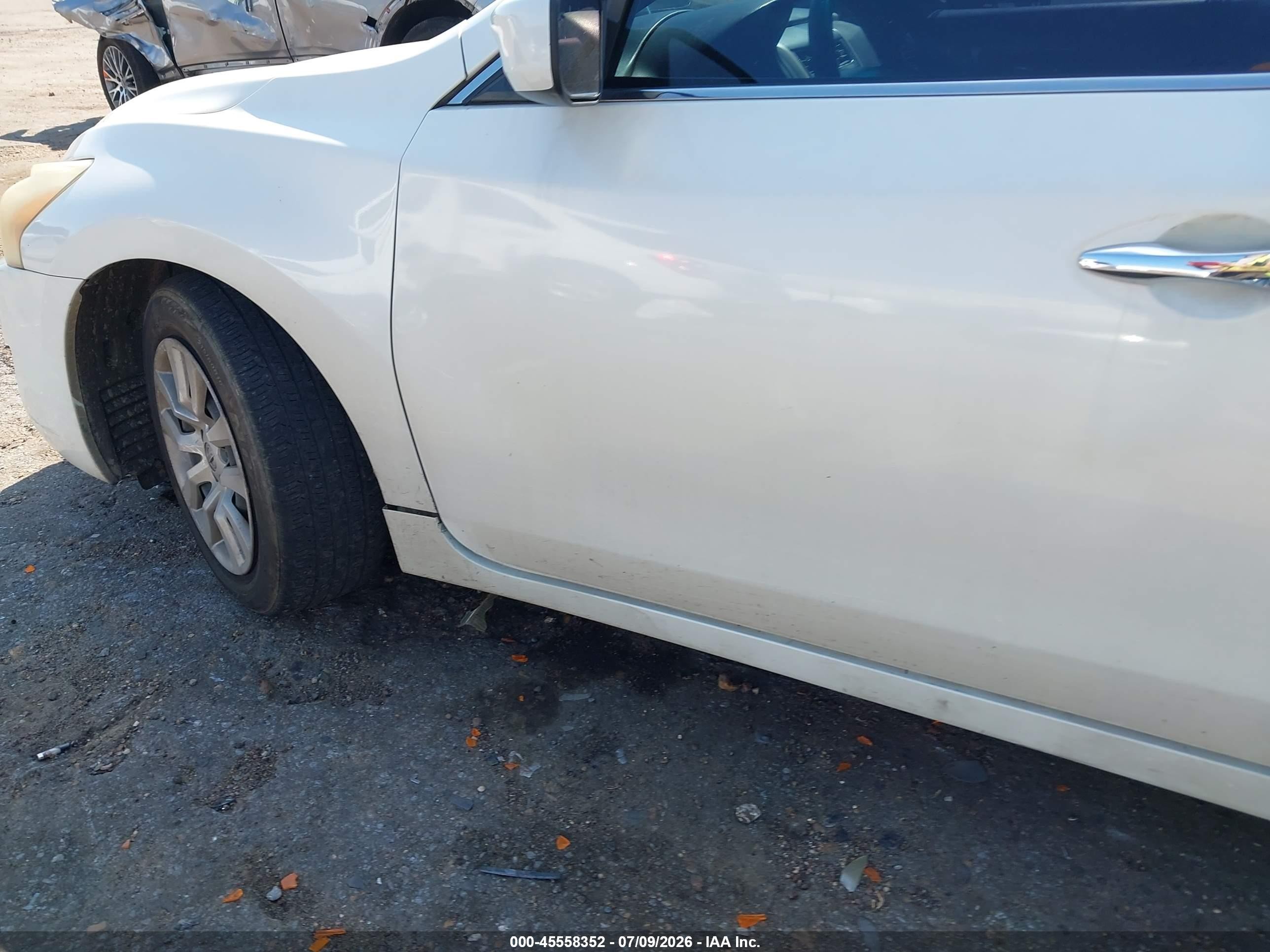 2015 Nissan Altima 2.5/2.5 S/2.5 Sl/2.5 Sv White vin: 1N4AL3AP8FN379923