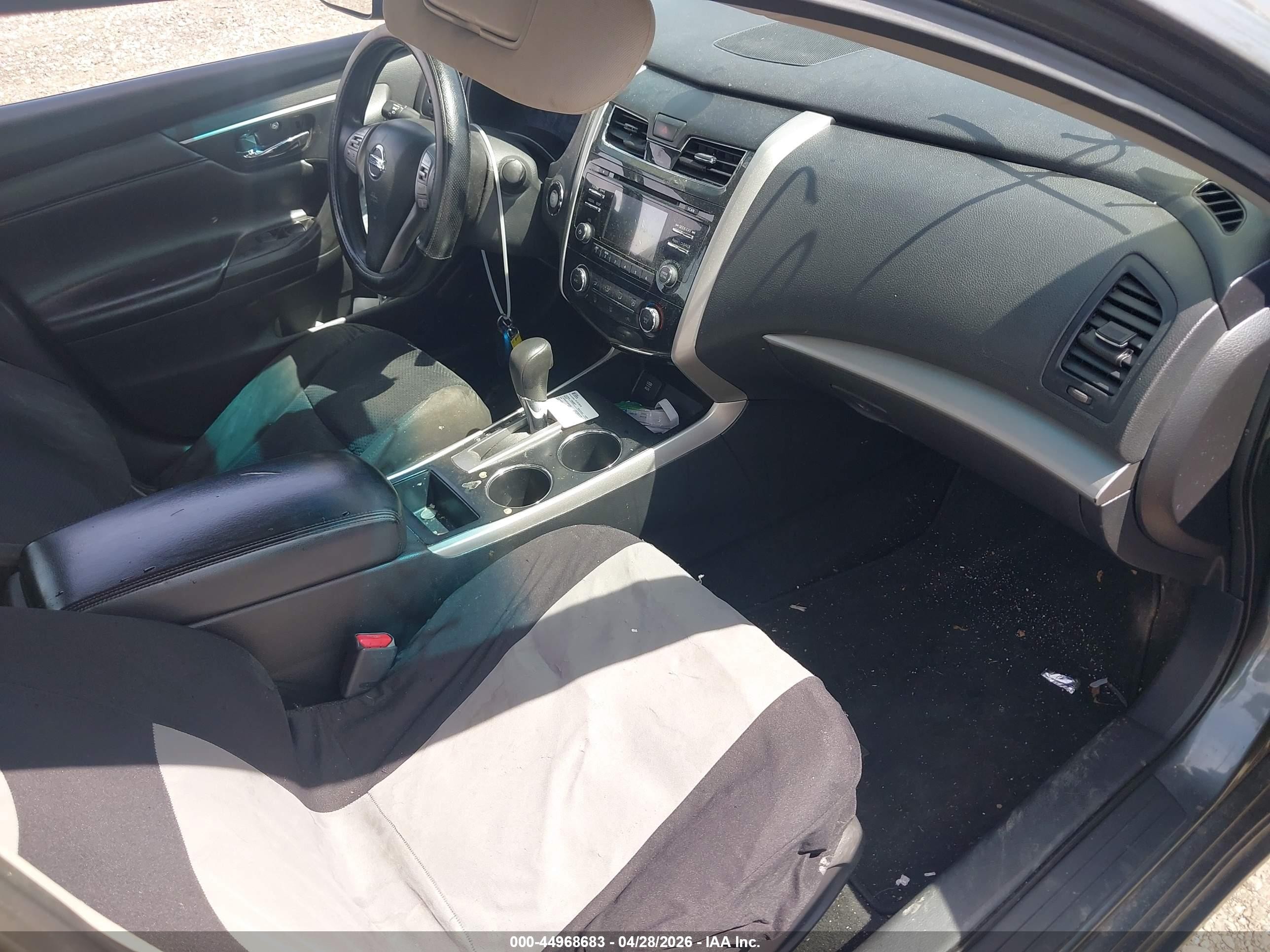 2015 Nissan Altima 2.5/2.5 S/2.5 Sl/2.5 Sv Серый vin: 1N4AL3AP8FN388797