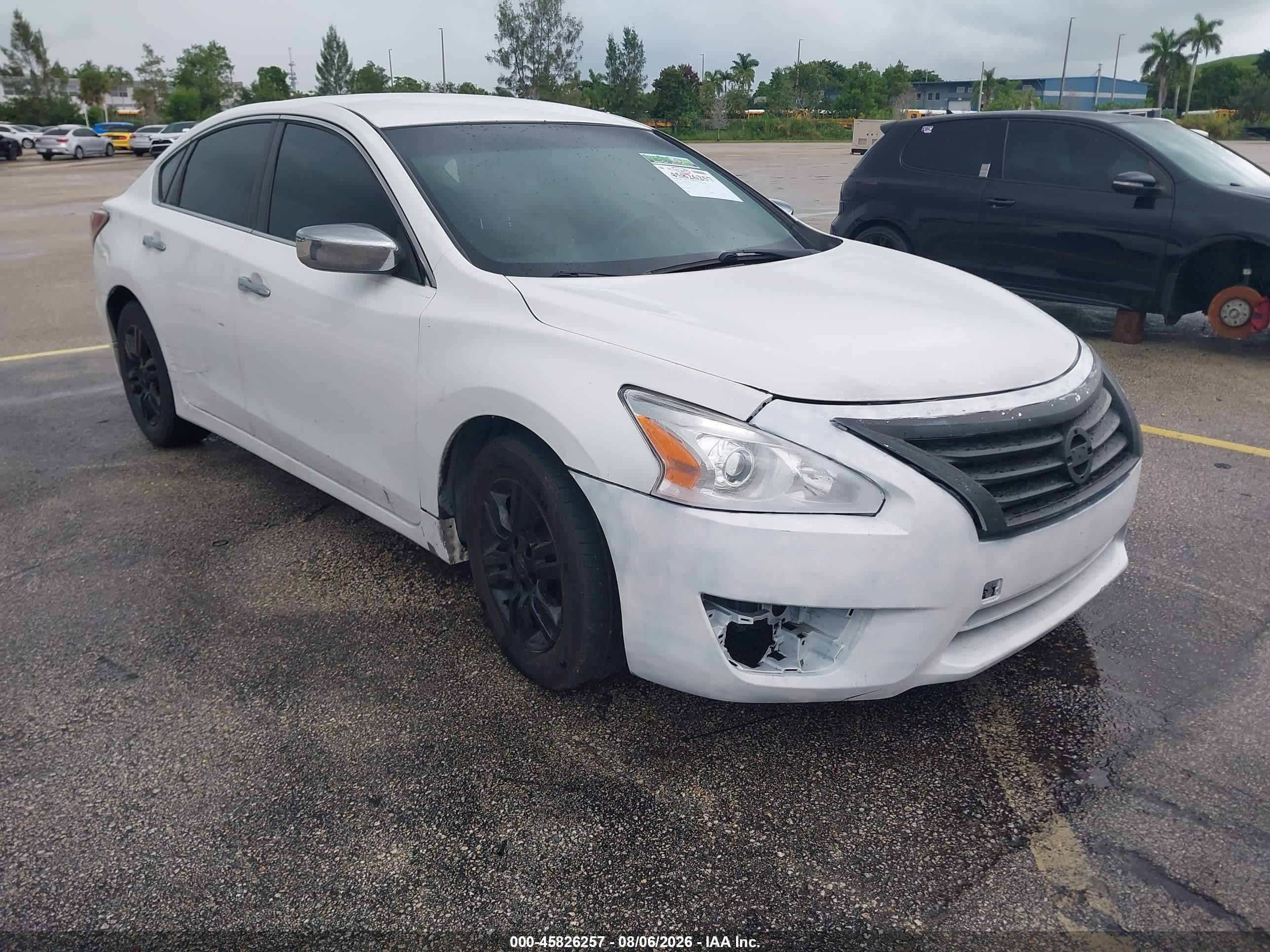 2015 Nissan Altima 2.5 S Белый vin: 1N4AL3AP8FN388959