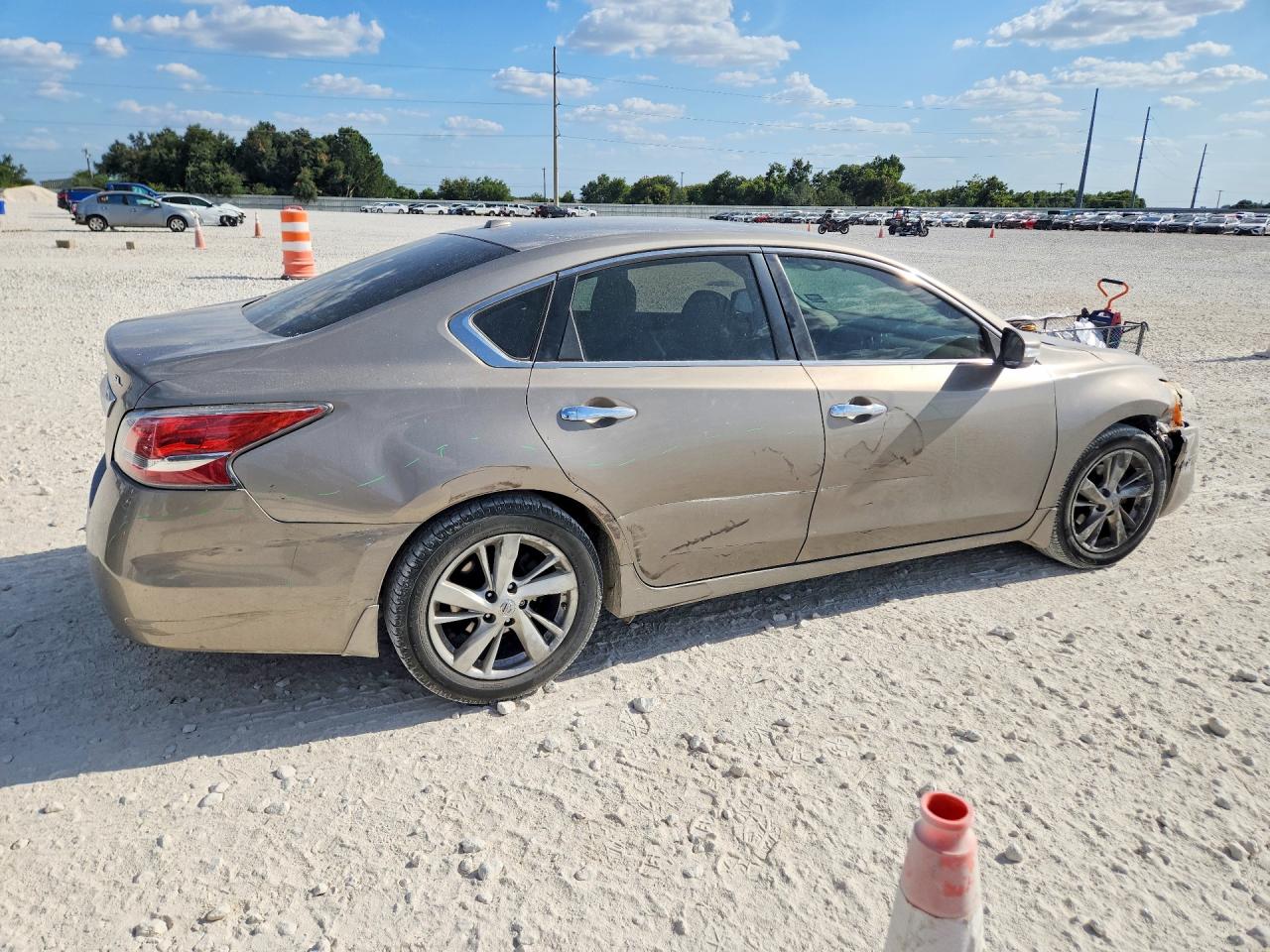 2015 Nissan Altima 2.5 Sl Tan vin: 1N4AL3AP8FN395569