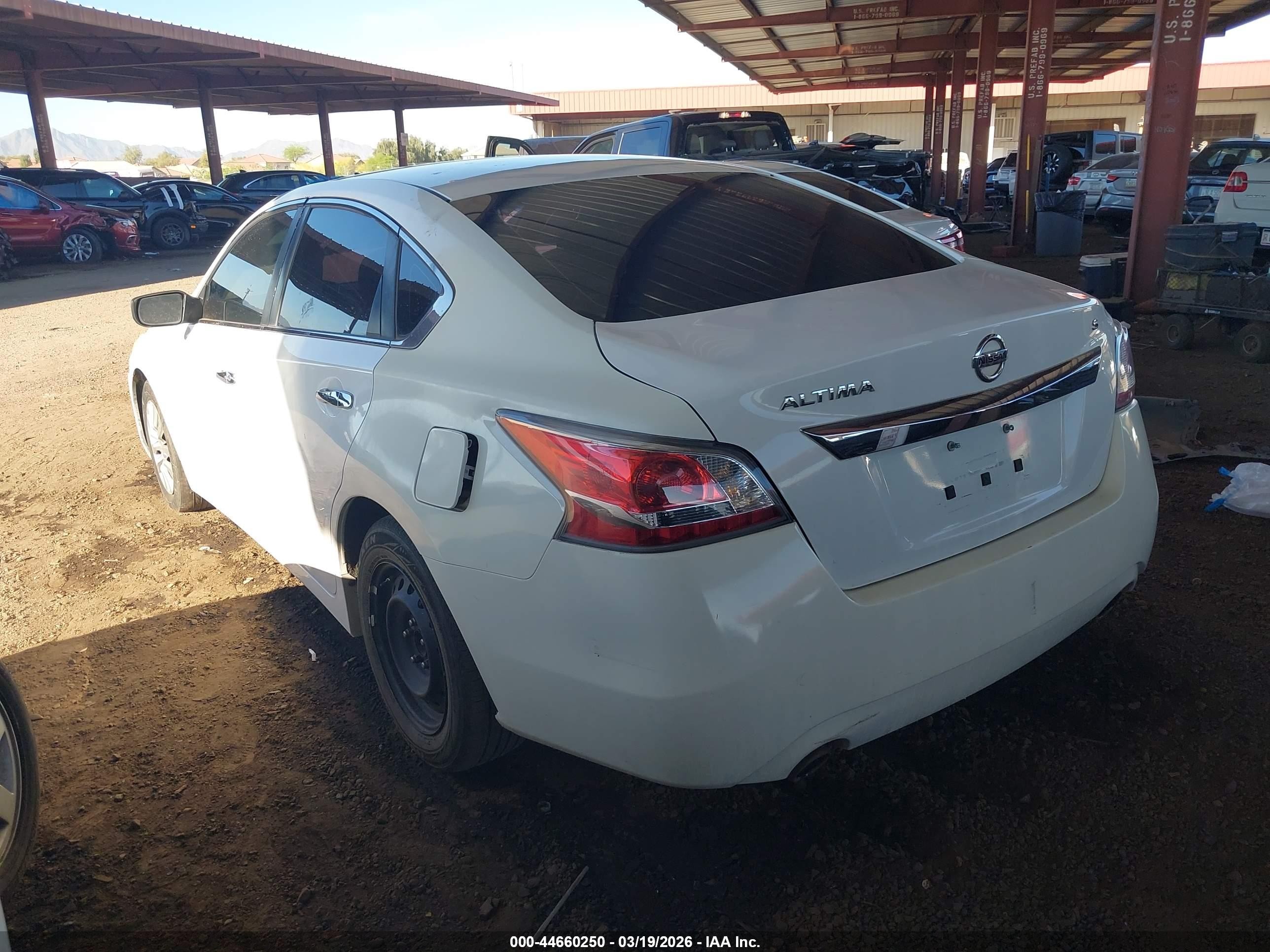 2015 Nissan Altima 2.5/2.5 S/2.5 Sl/2.5 Sv Белый vin: 1N4AL3AP8FN398455
