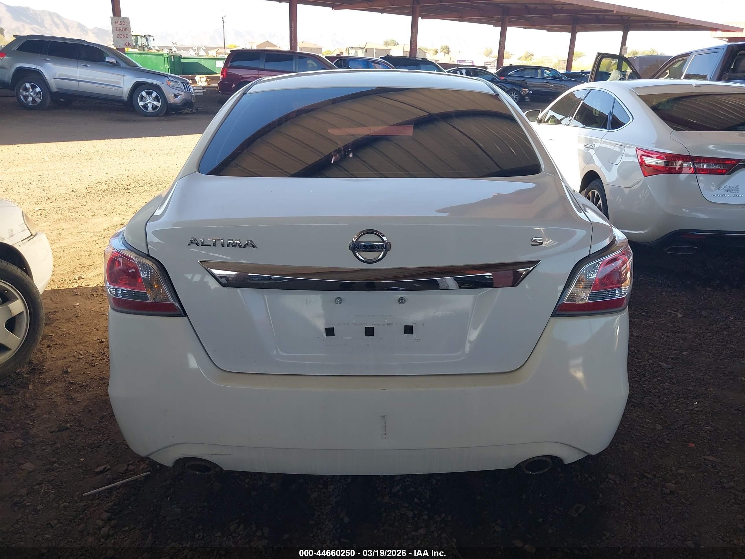 2015 Nissan Altima 2.5/2.5 S/2.5 Sl/2.5 Sv Белый vin: 1N4AL3AP8FN398455
