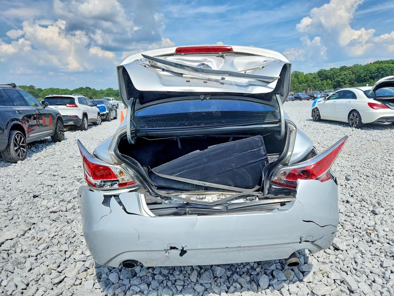 2015 Nissan Altima 2.5 S Silver vin: 1N4AL3AP8FN403668