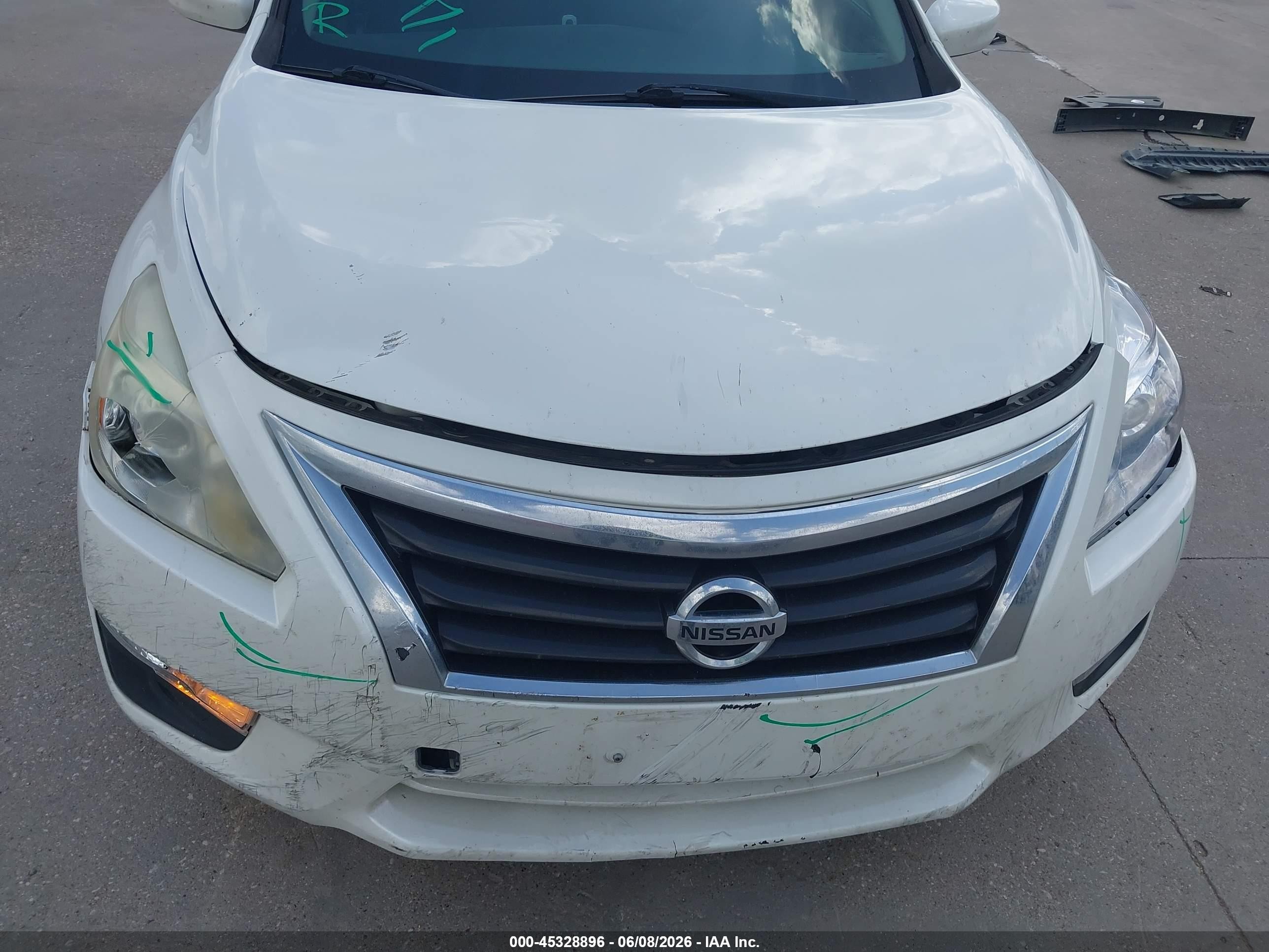 2015 Nissan Altima 2.5 S White vin: 1N4AL3AP8FN406778