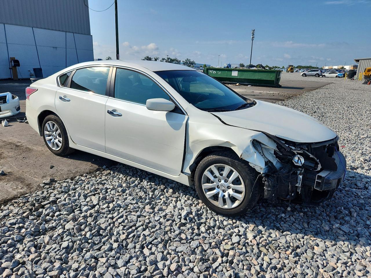 2015 Nissan Altima 2.5 S White vin: 1N4AL3AP8FN868399