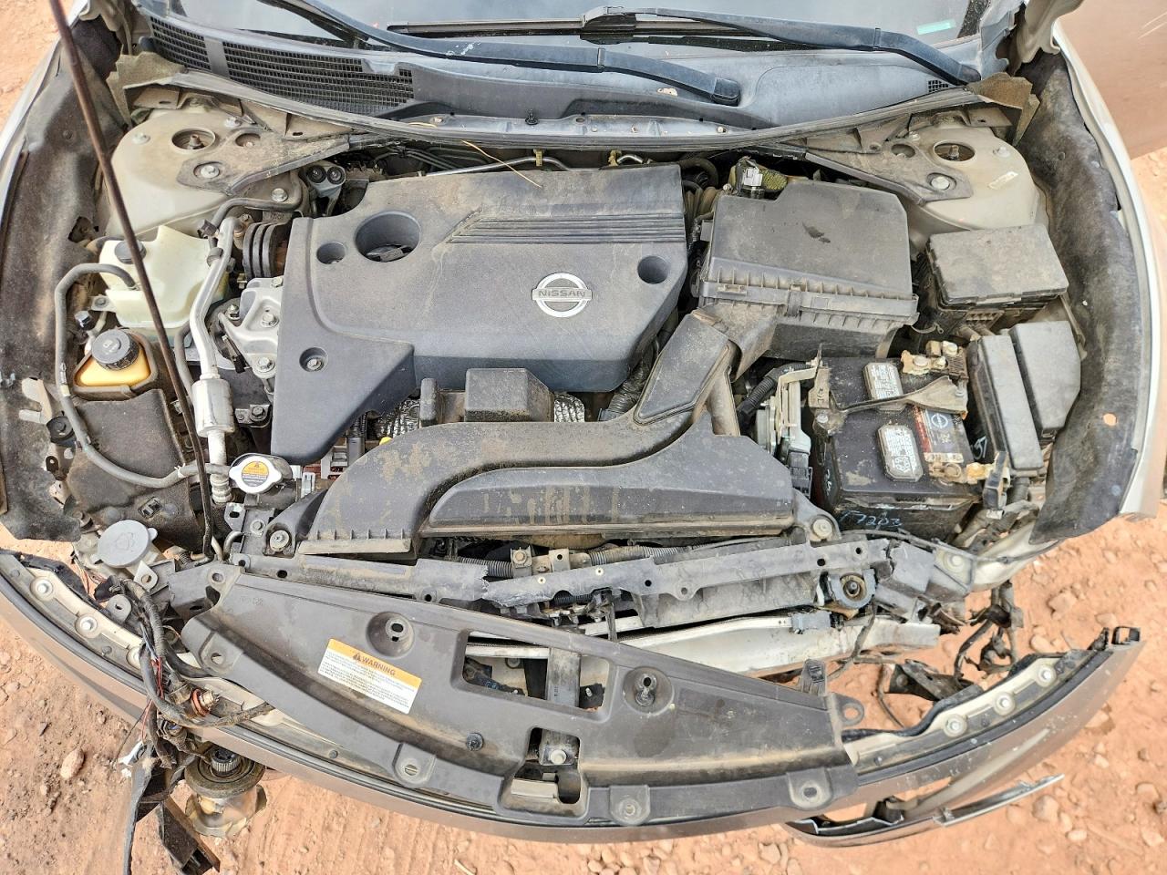 2015 Nissan Altima 2.5 S Cream vin: 1N4AL3AP8FN874445