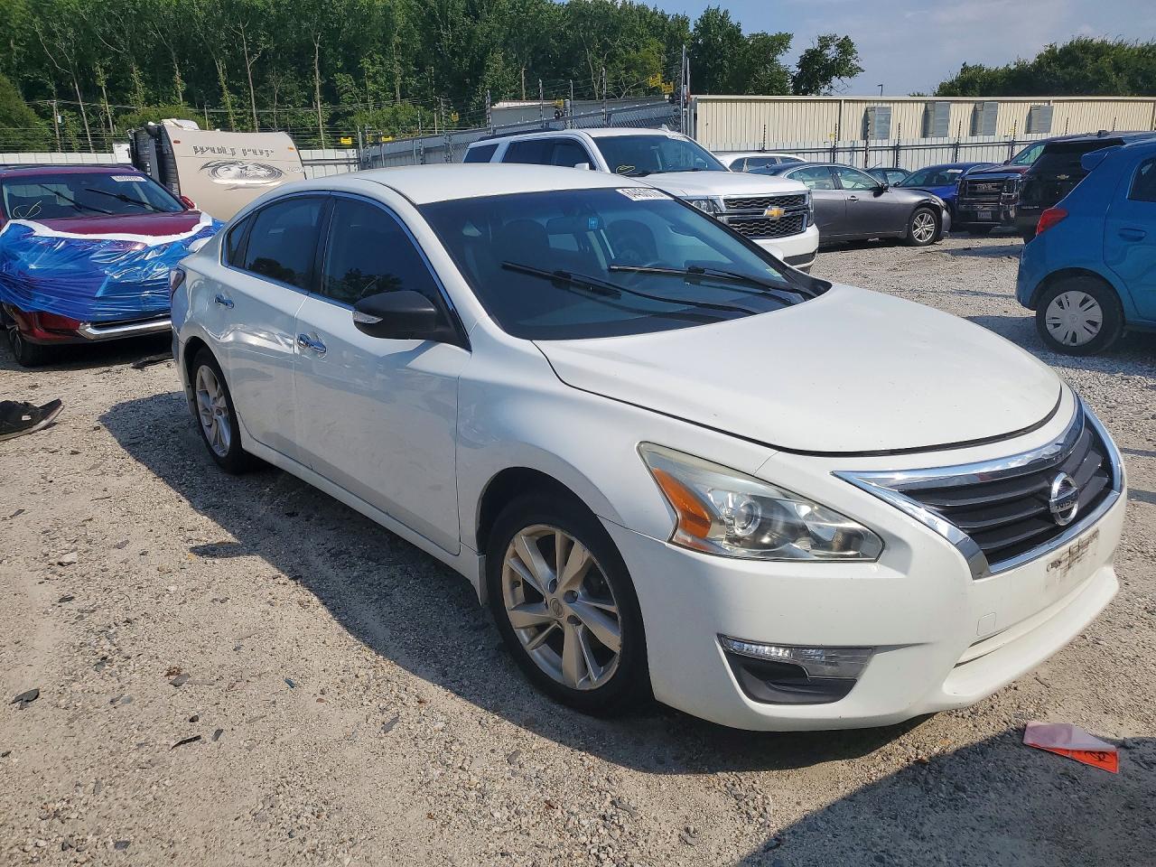 2015 Nissan Altima 2.5 S Белый vin: 1N4AL3AP8FN894470