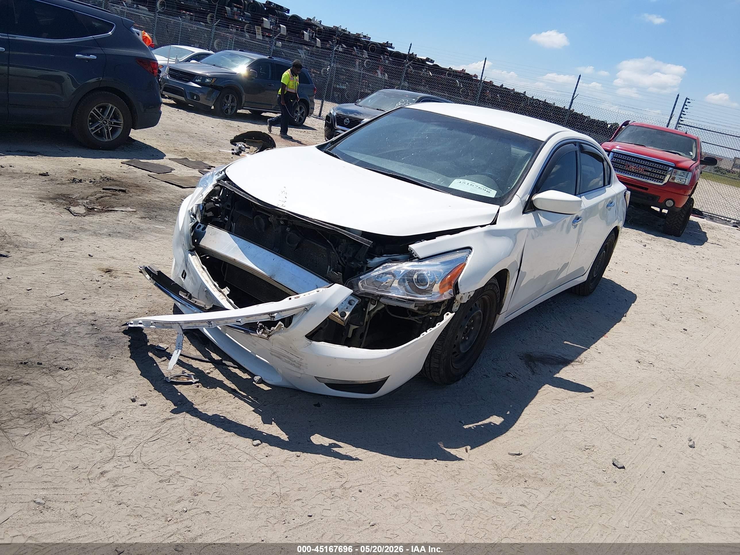 2015 Nissan Altima 2.5/2.5 S/2.5 Sl/2.5 Sv White vin: 1N4AL3AP8FN895425