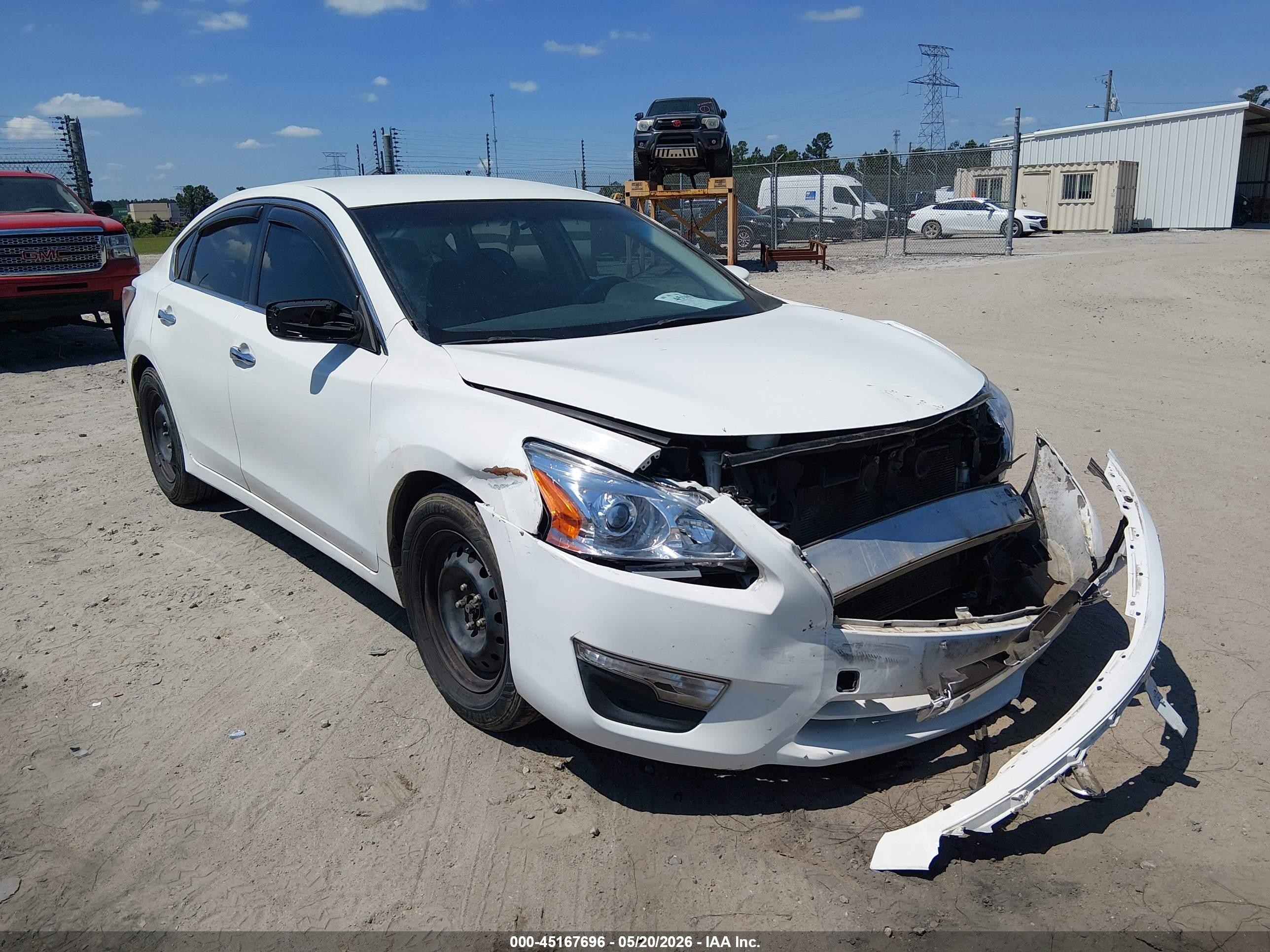 2015 Nissan Altima 2.5/2.5 S/2.5 Sl/2.5 Sv White vin: 1N4AL3AP8FN895425