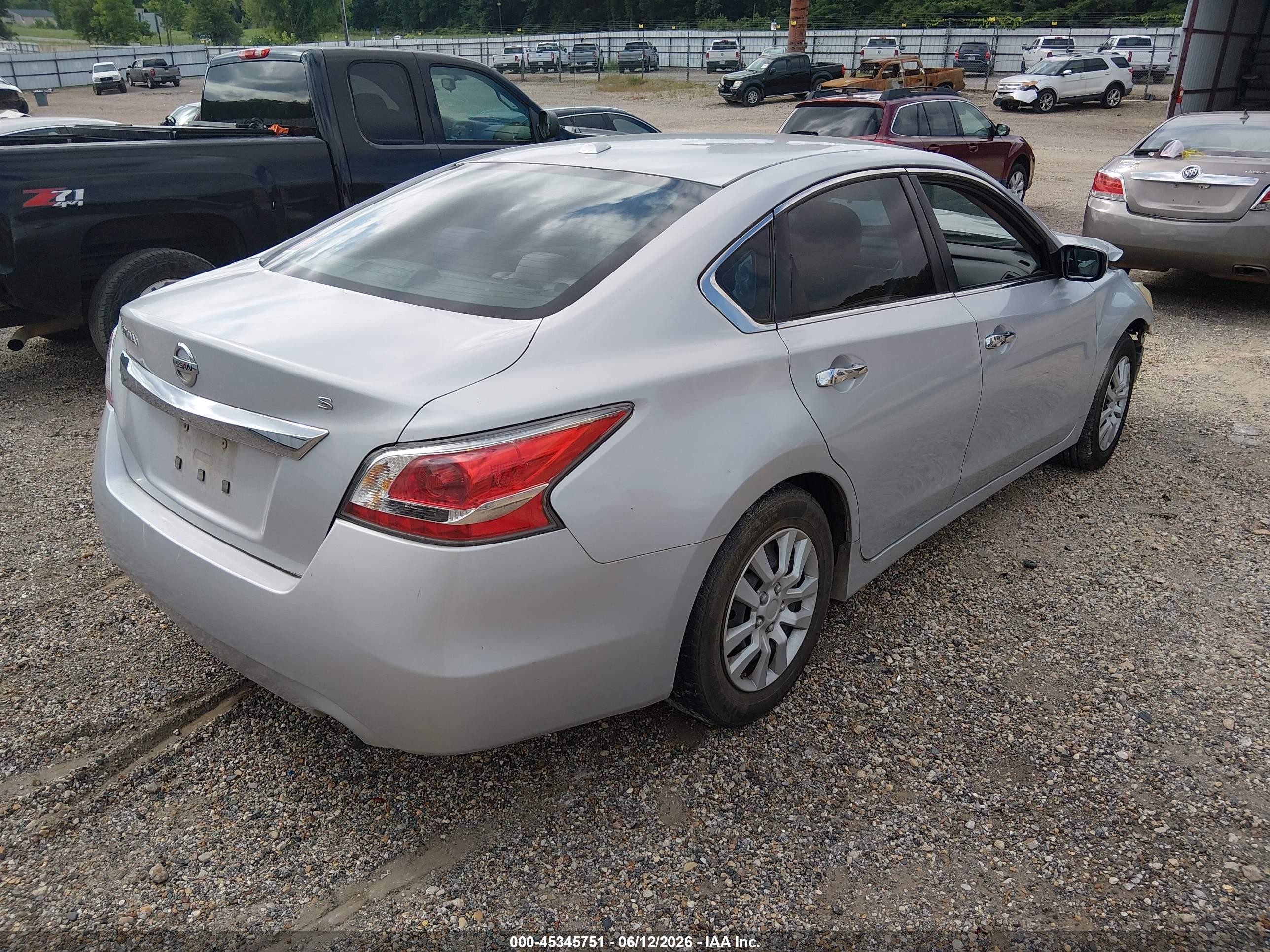 2015 Nissan Altima 2.5/2.5 S/2.5 Sl/2.5 Sv Silver vin: 1N4AL3AP8FN901207