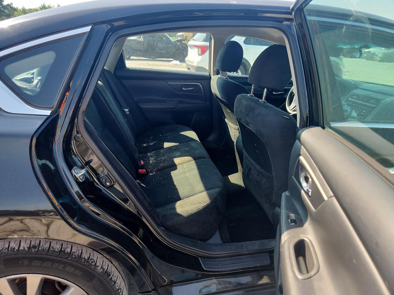 2015 Nissan Altima 2.5 S Black vin: 1N4AL3AP8FN901322