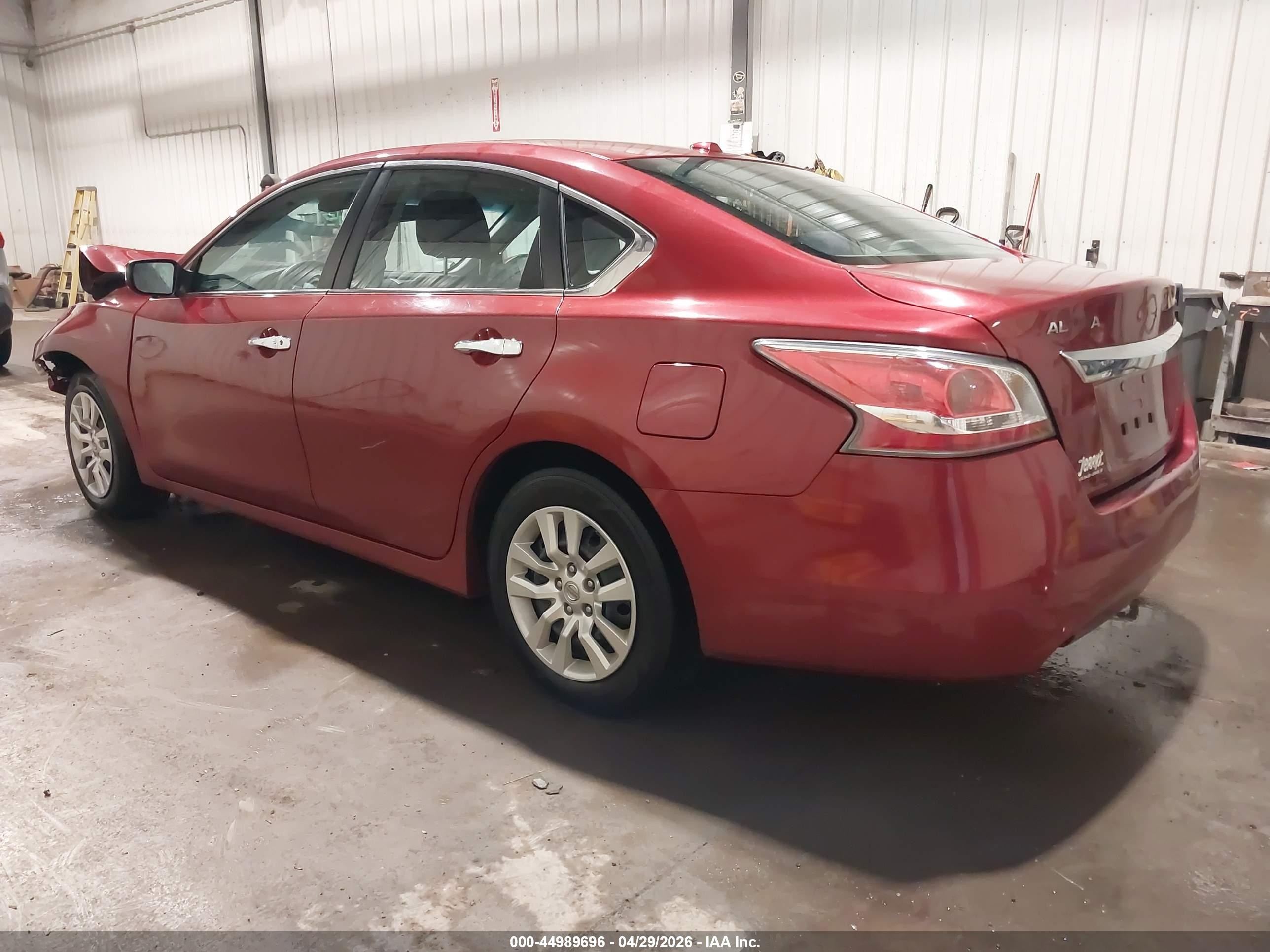 2015 Nissan Altima 2.5/2.5 S/2.5 Sl/2.5 Sv Red vin: 1N4AL3AP8FN903913