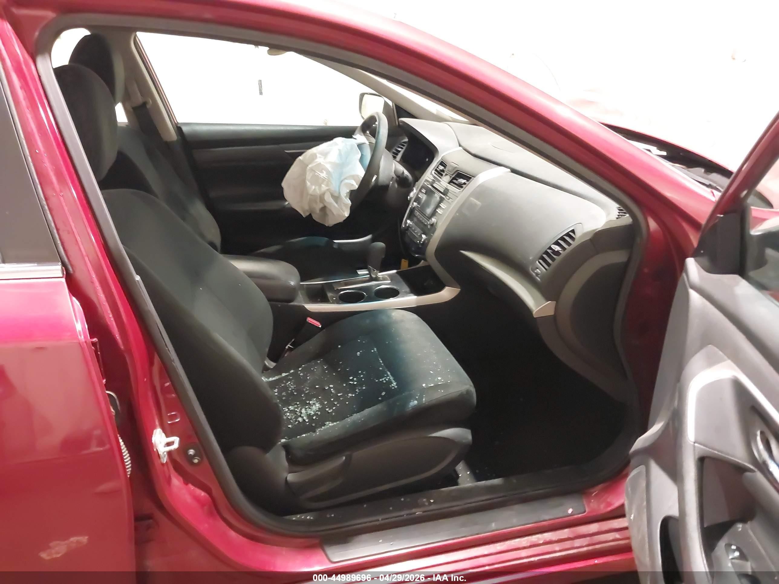 2015 Nissan Altima 2.5/2.5 S/2.5 Sl/2.5 Sv Red vin: 1N4AL3AP8FN903913